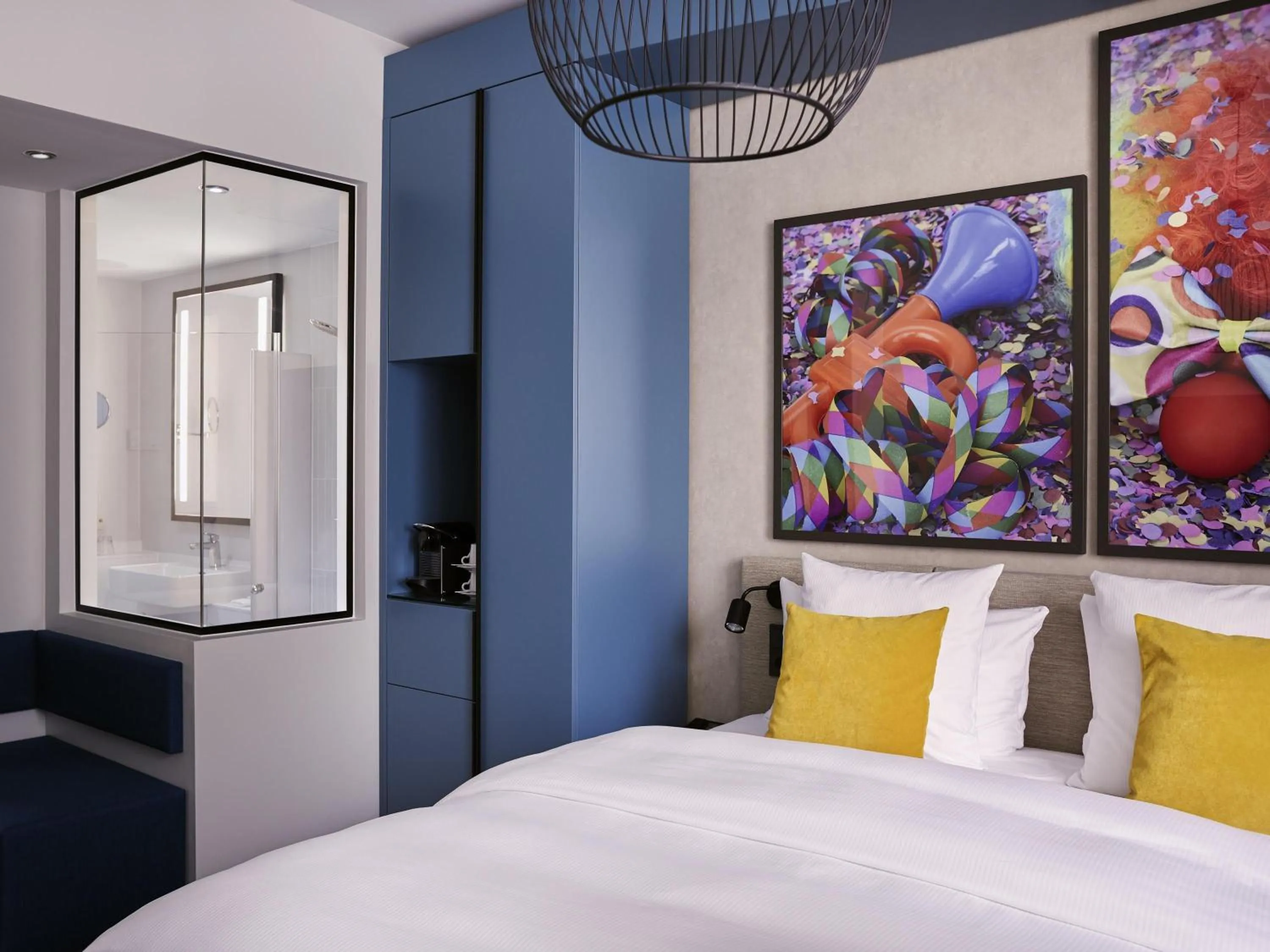 Bedroom, Bed in Hotel Mondial am Dom Cologne MGallery