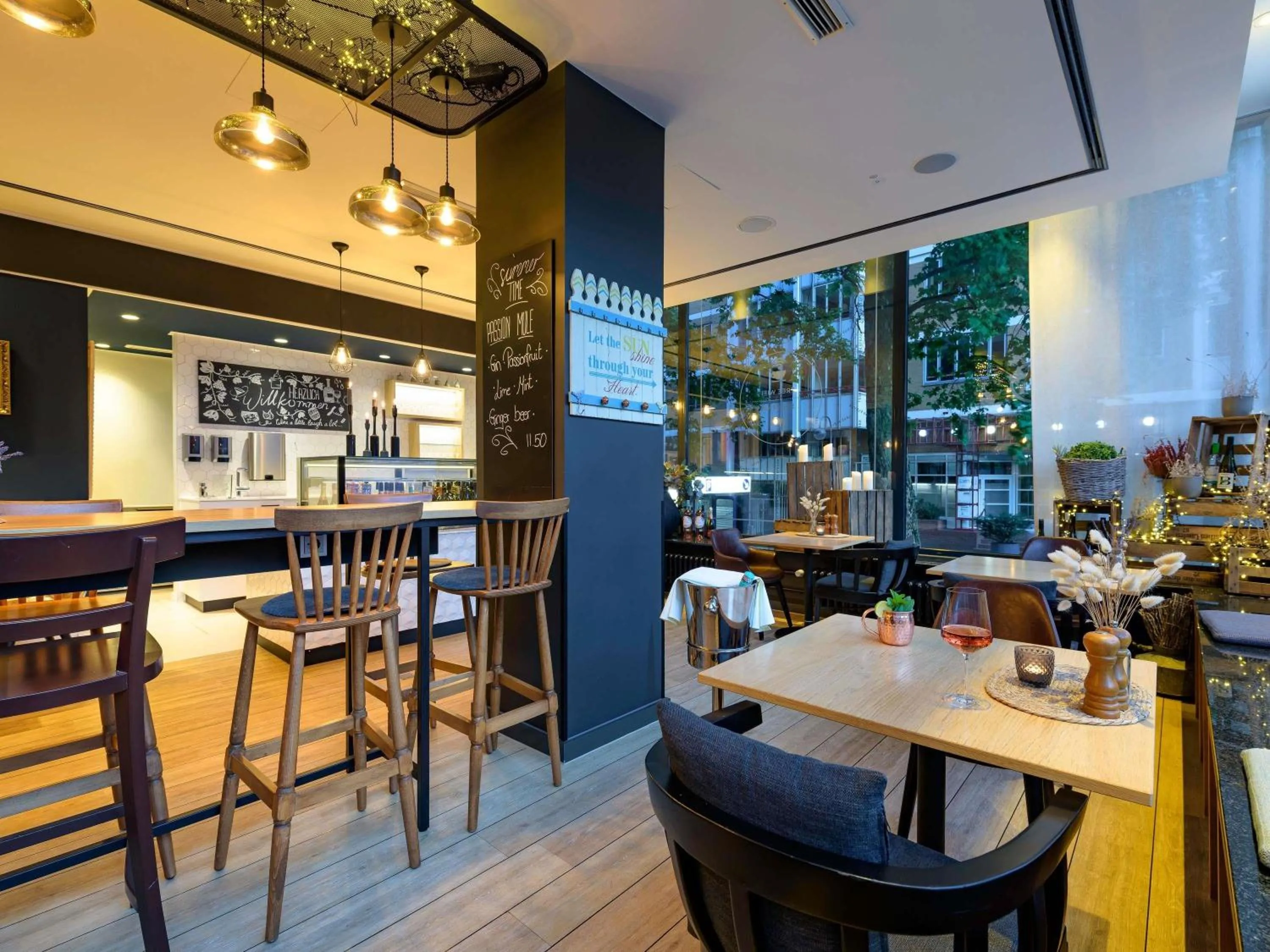 Restaurant/places to eat in Hotel Mondial am Dom Cologne MGallery