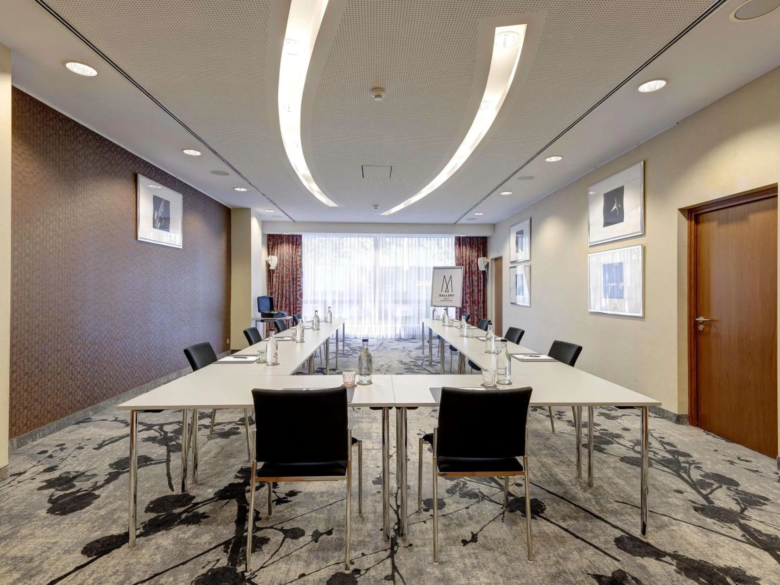 Meeting/conference room in Hotel Mondial am Dom Cologne MGallery