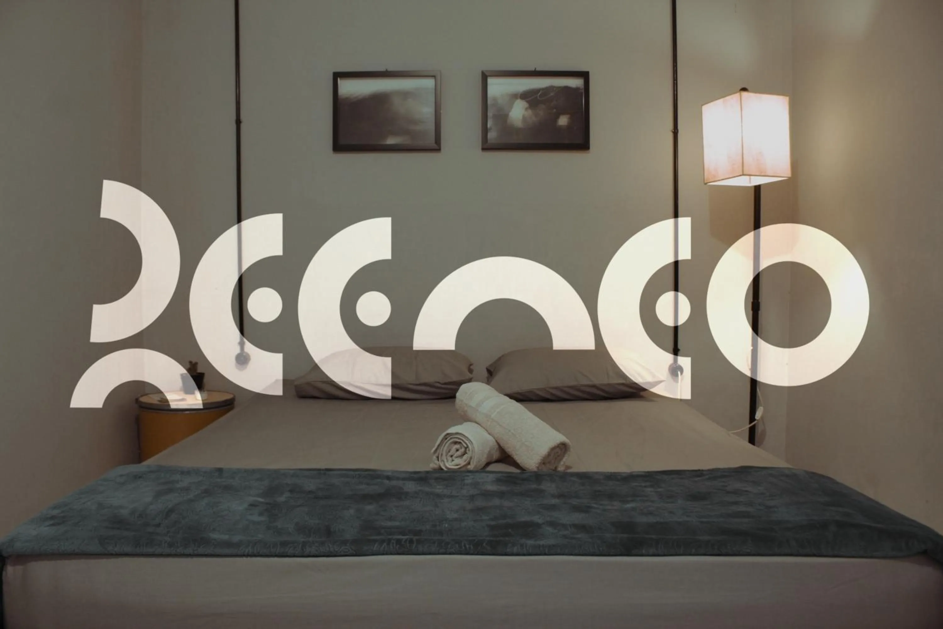 Bedroom, Bed in Reeneo Guesthouse