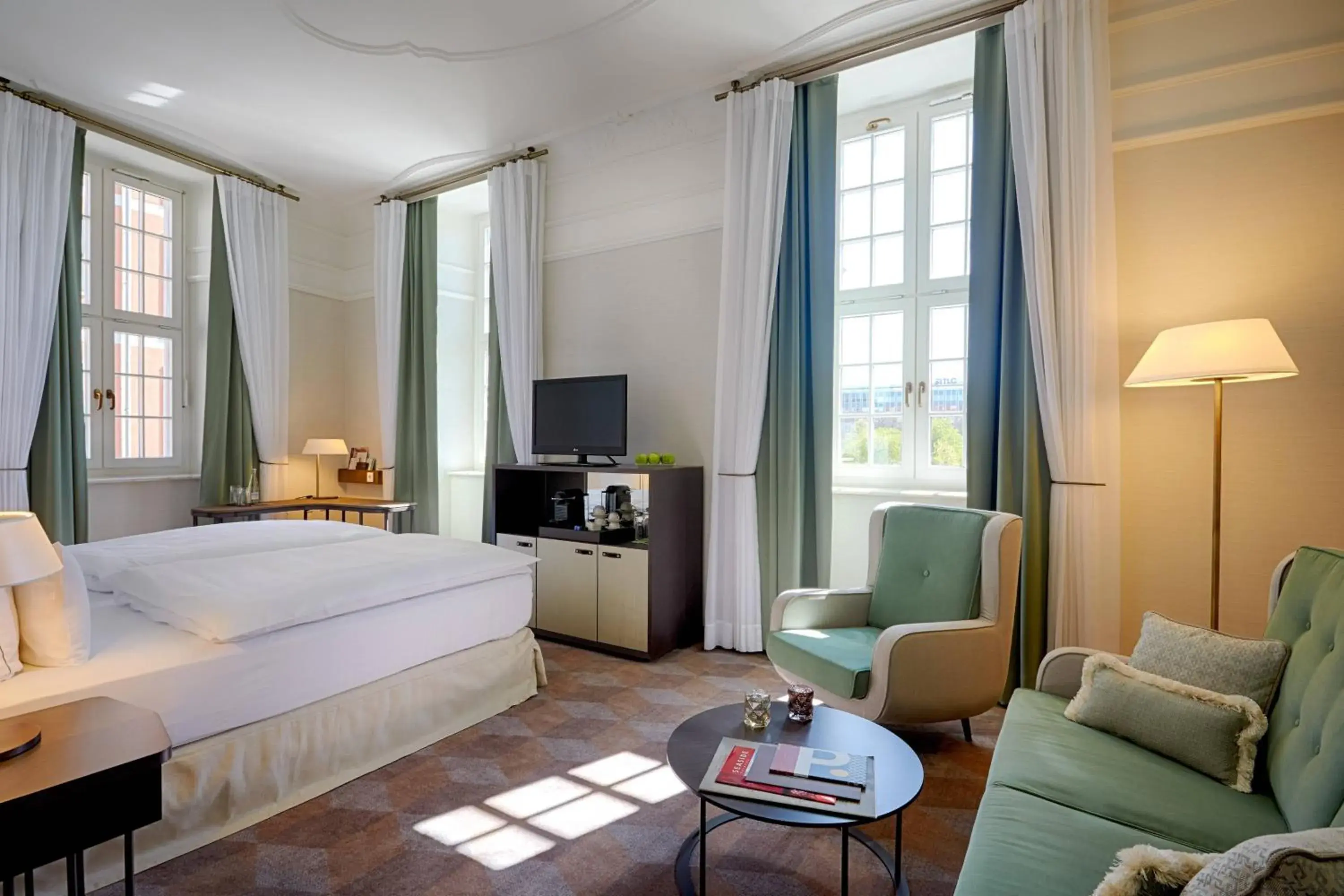 Photo of the whole room, Bed in Gewandhaus Dresden, Autograph Collection Photo of the whole room, Bed in Gewandhaus Dresden, Autograph Collection