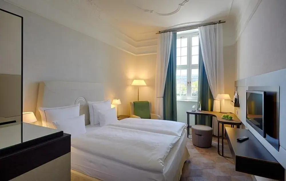 Bed in Gewandhaus Dresden, Autograph Collection Bed in Gewandhaus Dresden, Autograph Collection