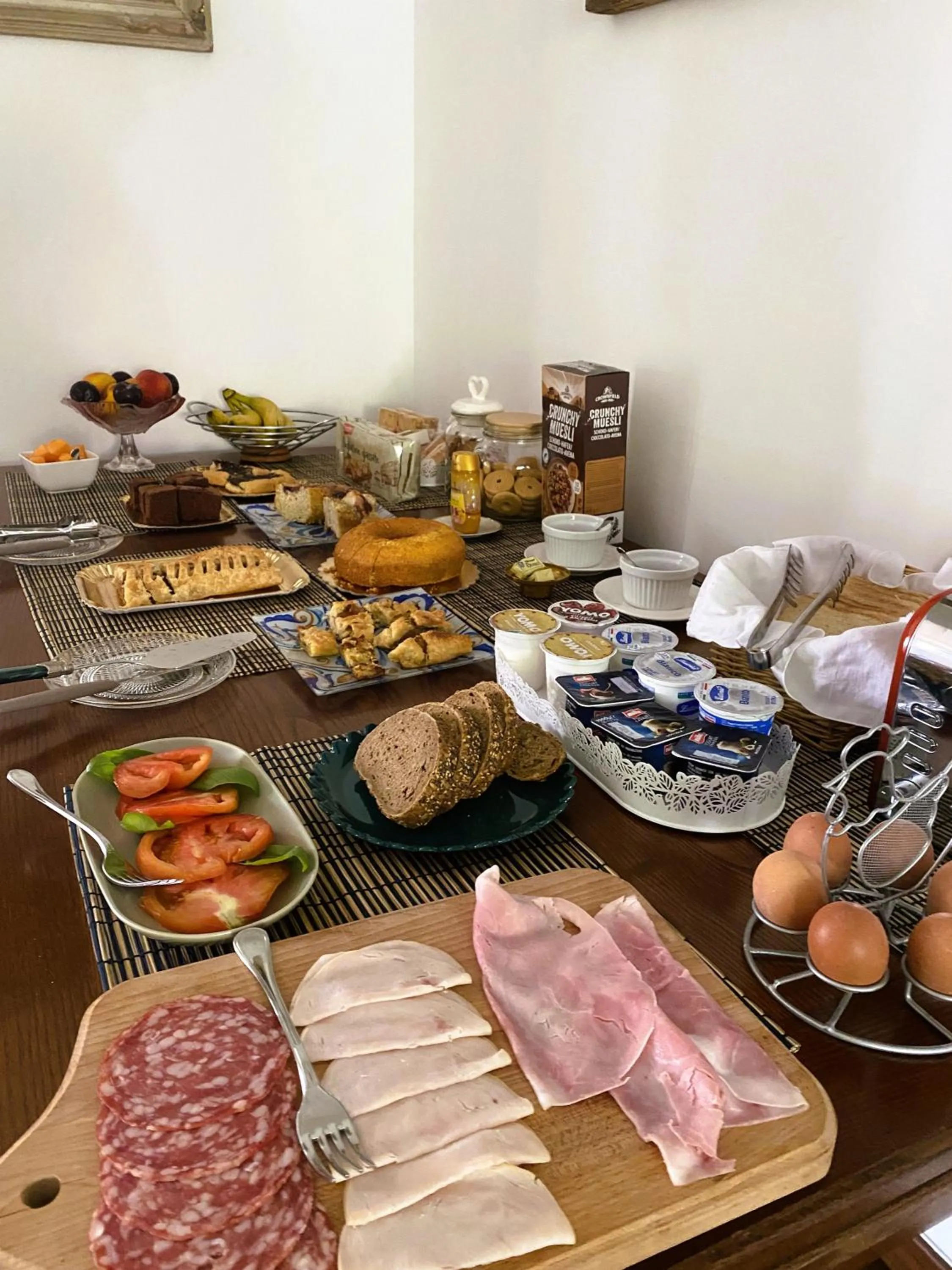 Buffet breakfast in B&B Villa Tersius