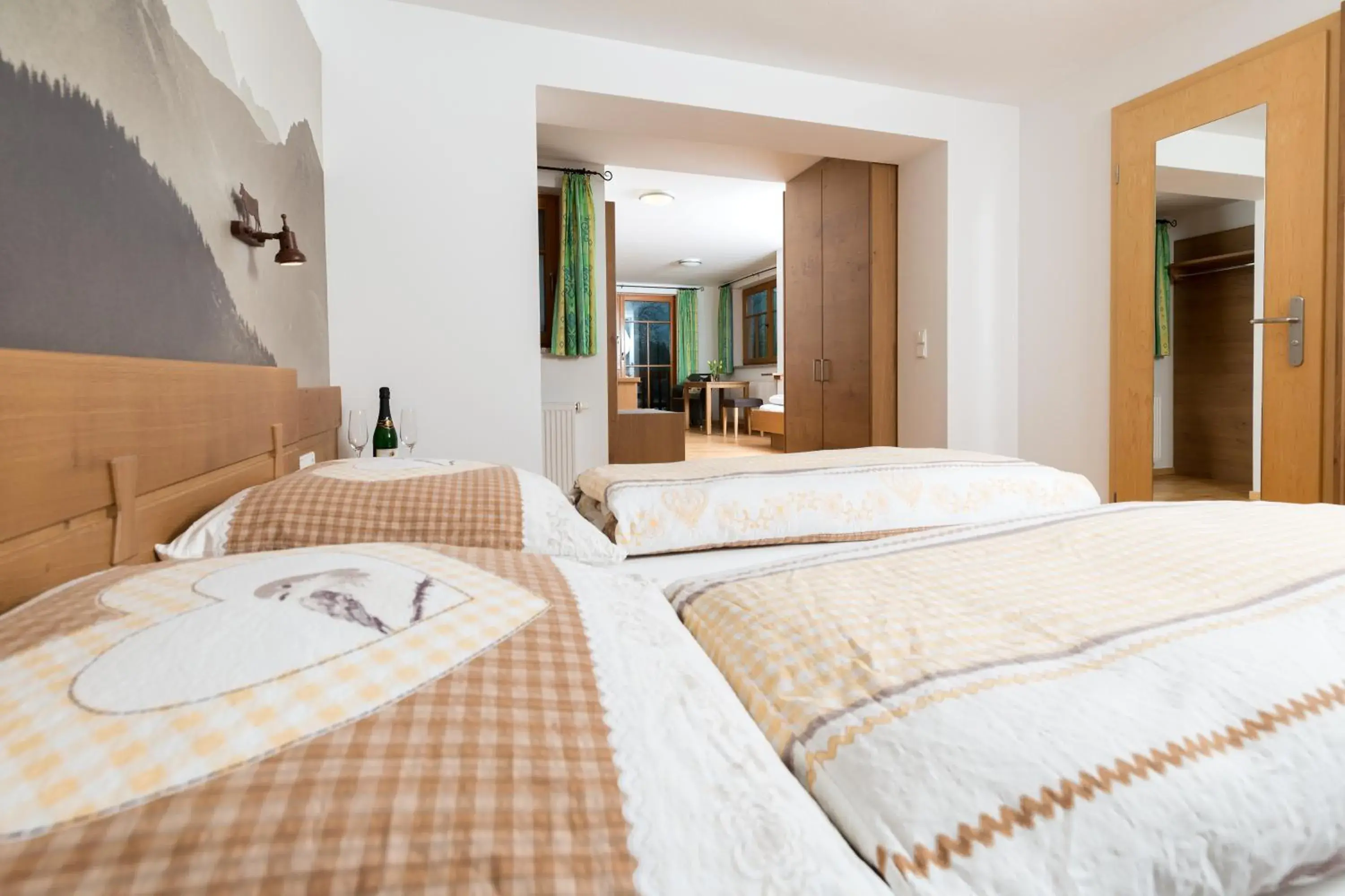 Family Apartment with Balcony in Hotel und Apartements im Forellenbach Family Apartment with Balcony in Hotel und Apartements im Forellenbach