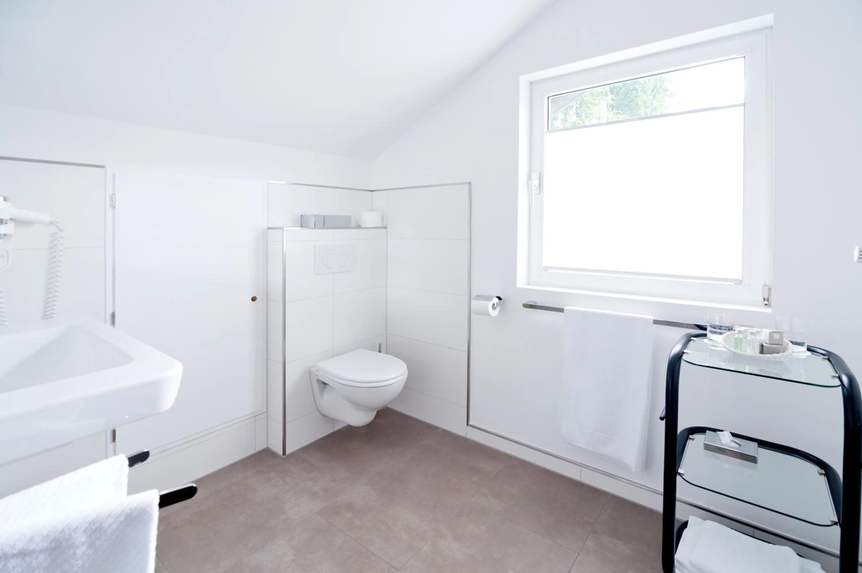 Bathroom in Romantik Waldhotel Mangold