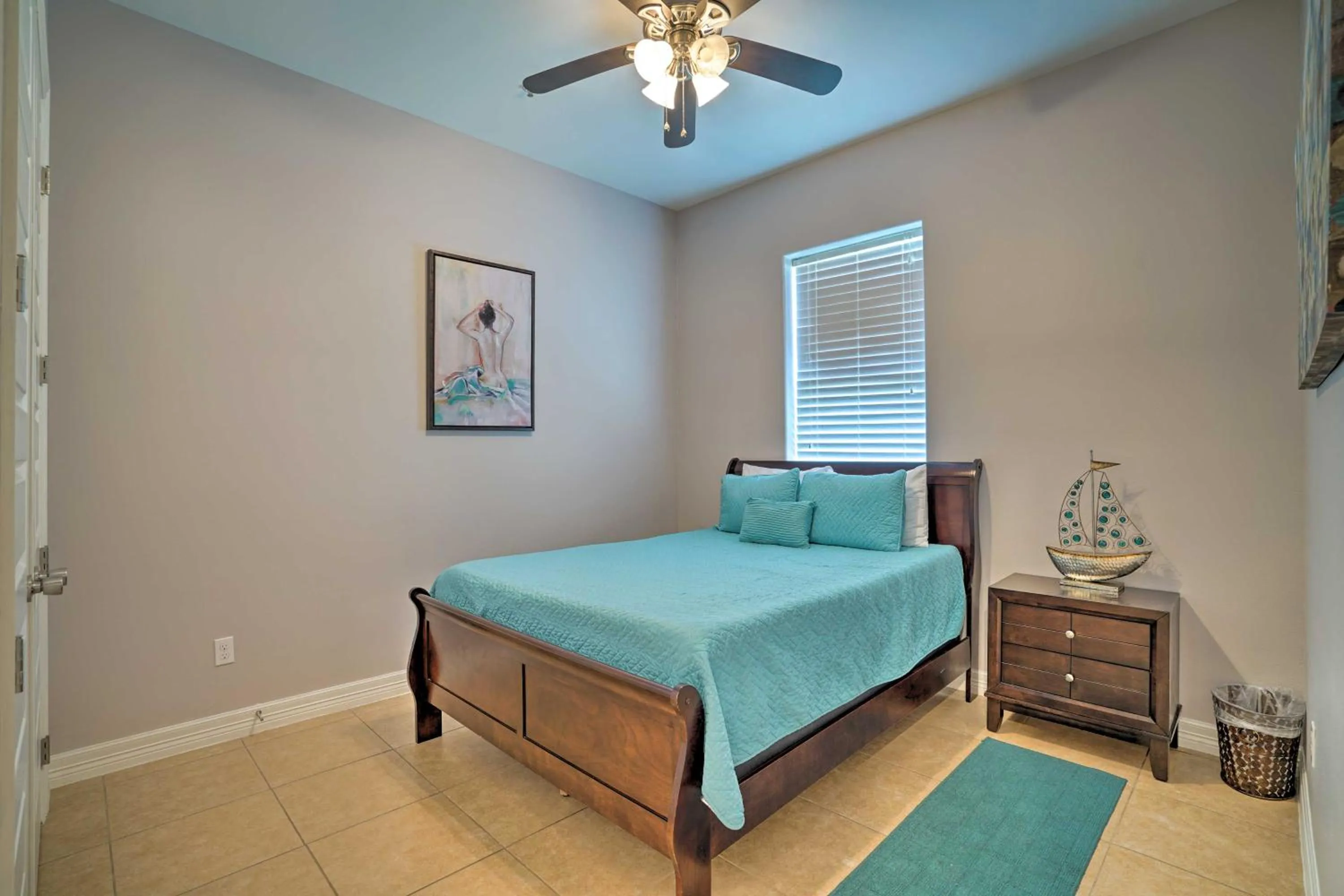 Bed in Updated Fiesta Isles Condo with Bay Views and Pool!