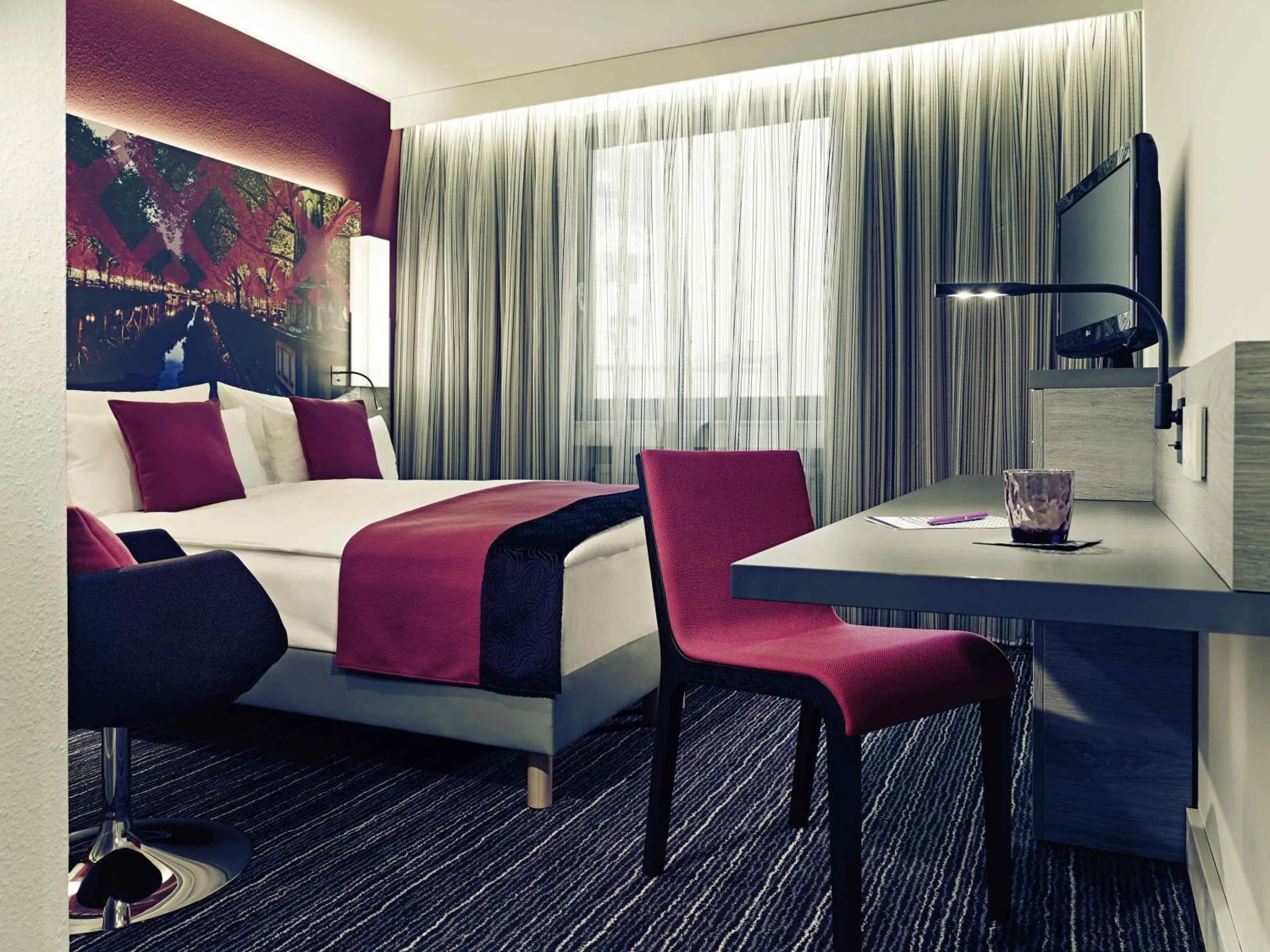 Bedroom, Bed in Mercure Hotel Düsseldorf Zentrum