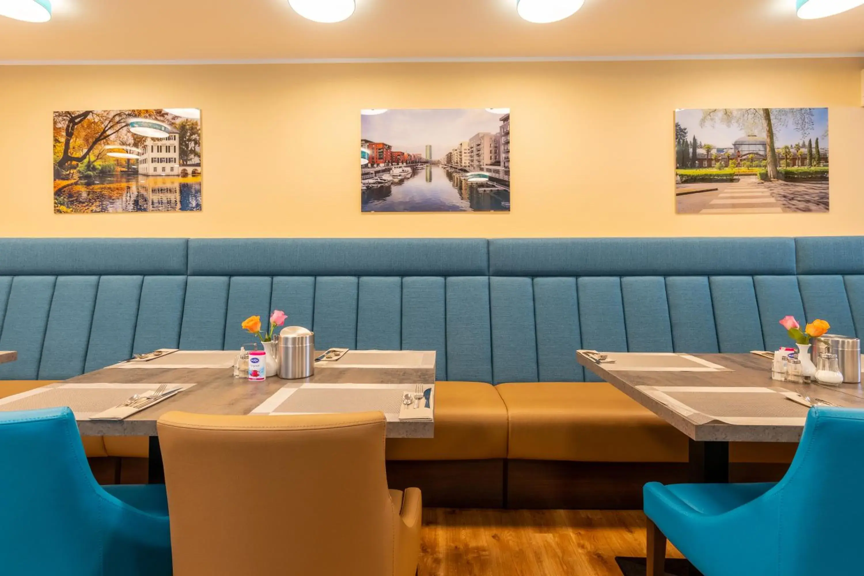 Restaurant/places to eat in Trip Inn Hotel Messe Westend Restaurant/places to eat in Trip Inn Hotel Messe Westend