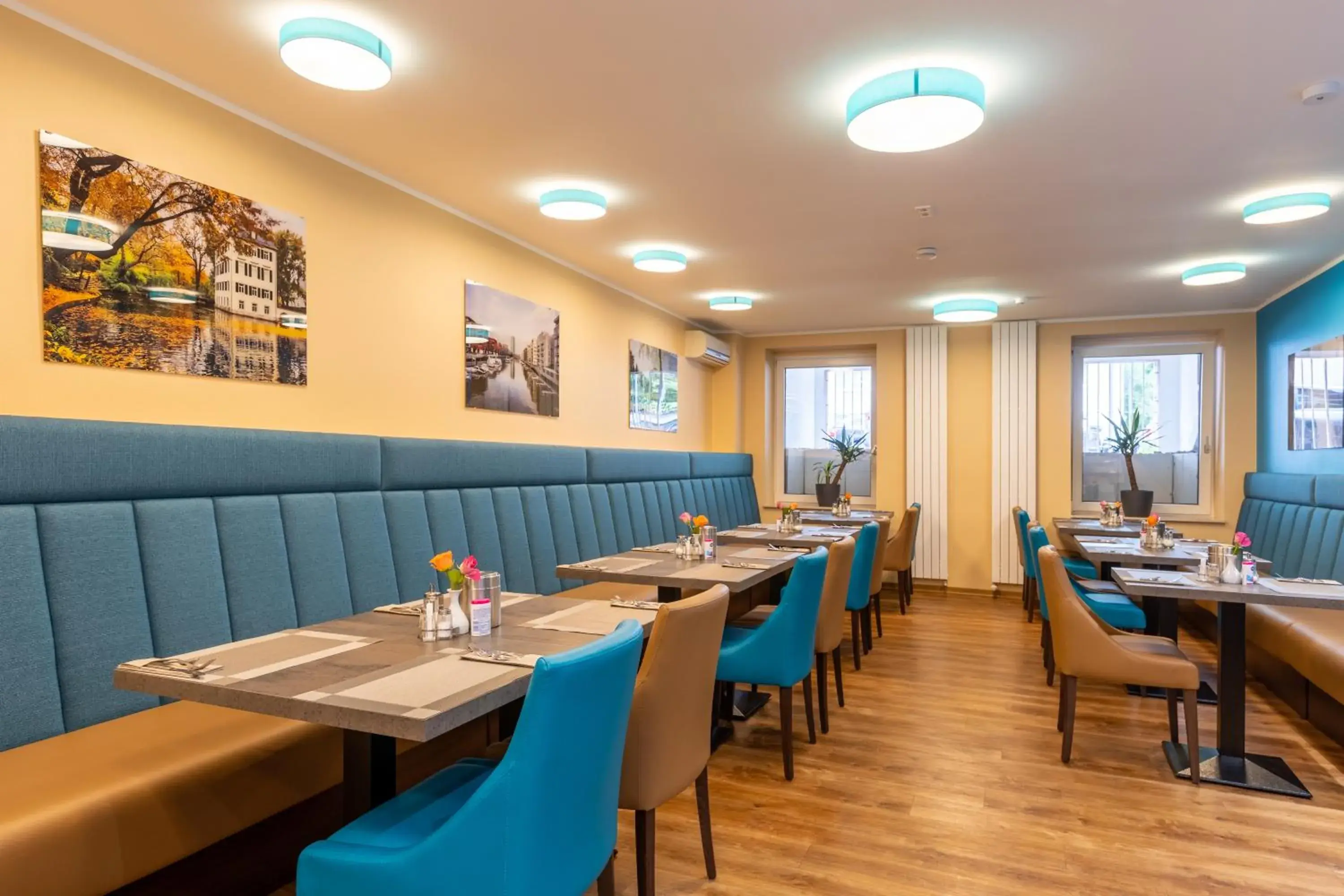 Restaurant/places to eat in Trip Inn Hotel Messe Westend Restaurant/places to eat in Trip Inn Hotel Messe Westend