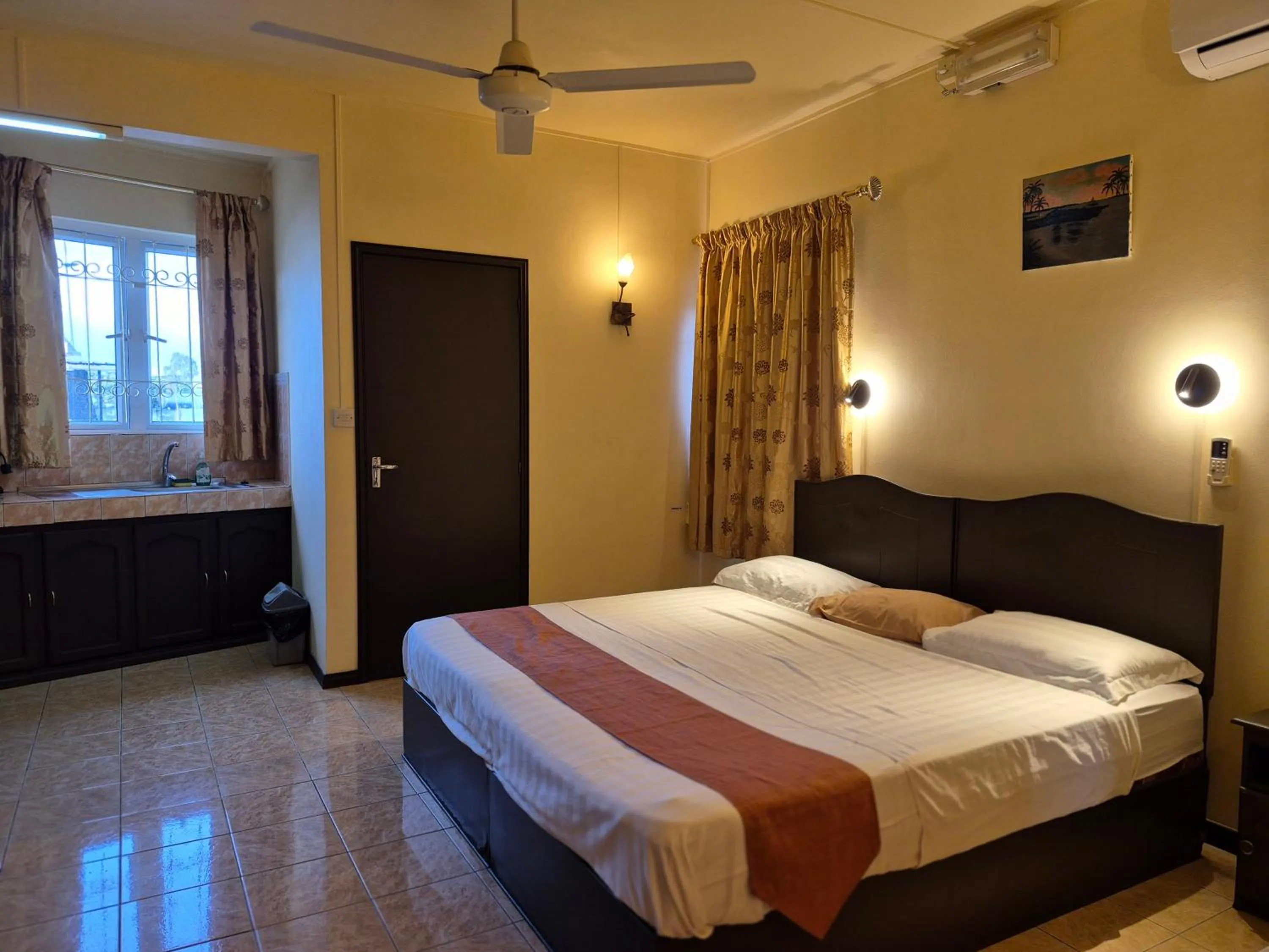 Bed in Monalysa Holidays