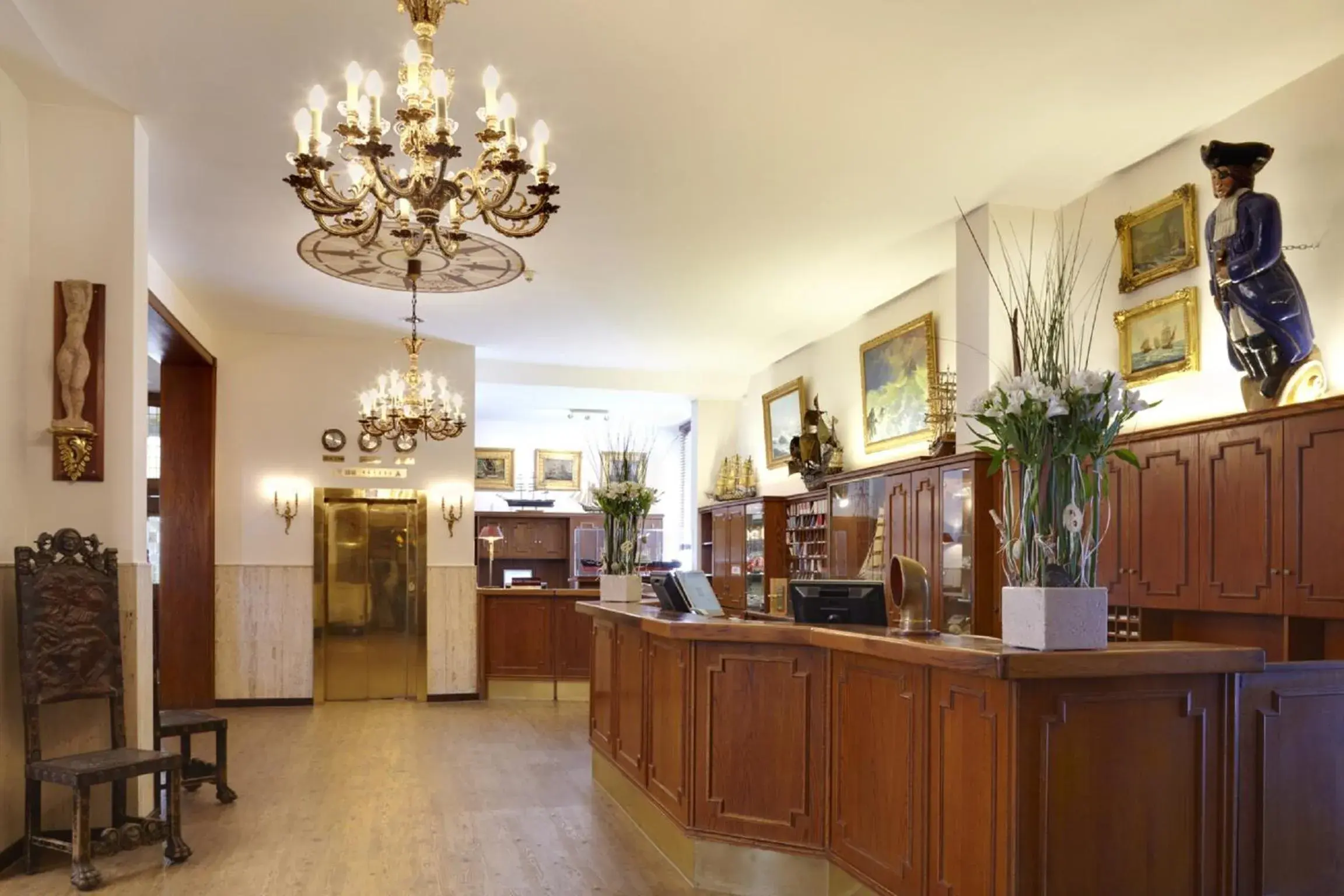 Facade/entrance in Hotel Hafen Hamburg Facade/entrance in Hotel Hafen Hamburg