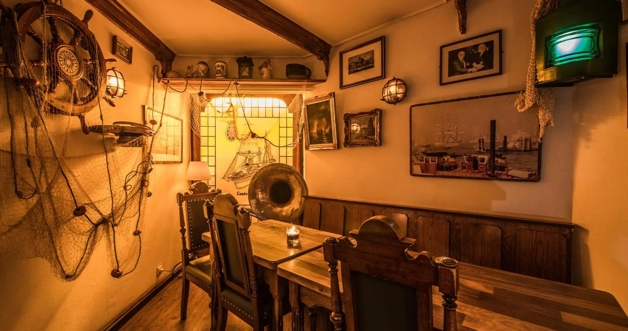 Lounge or bar in Hotel Hafen Hamburg