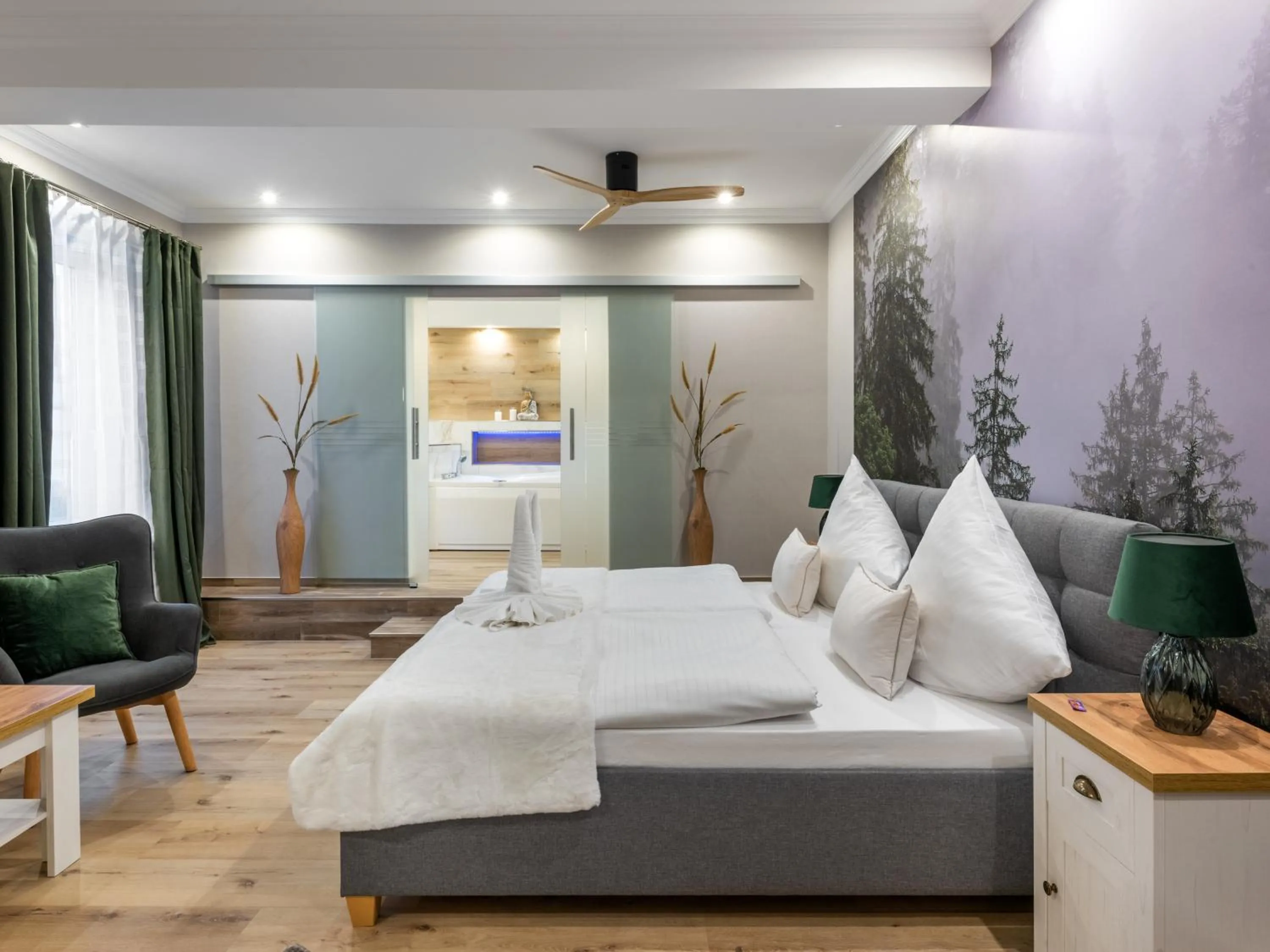 Bed in Cityhotel Bernburg