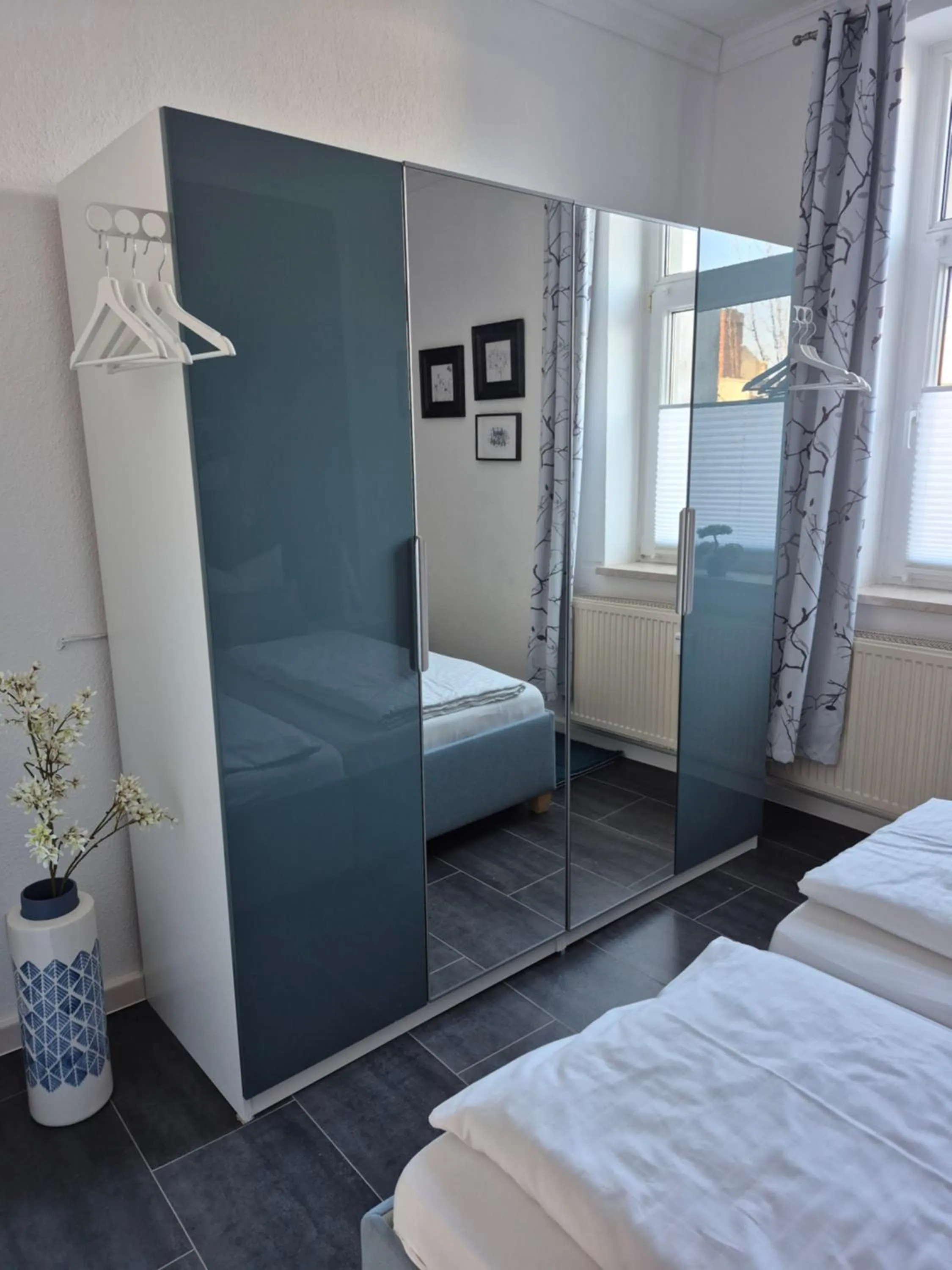 Bedroom, Bed in Cityhotel Bernburg