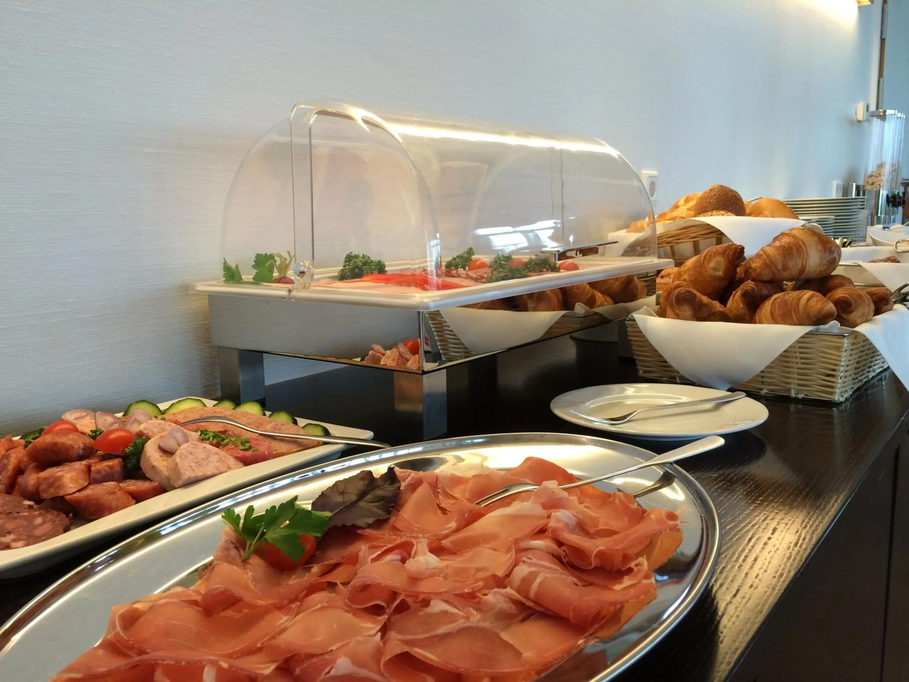 Buffet breakfast in Landhotel Bartmann