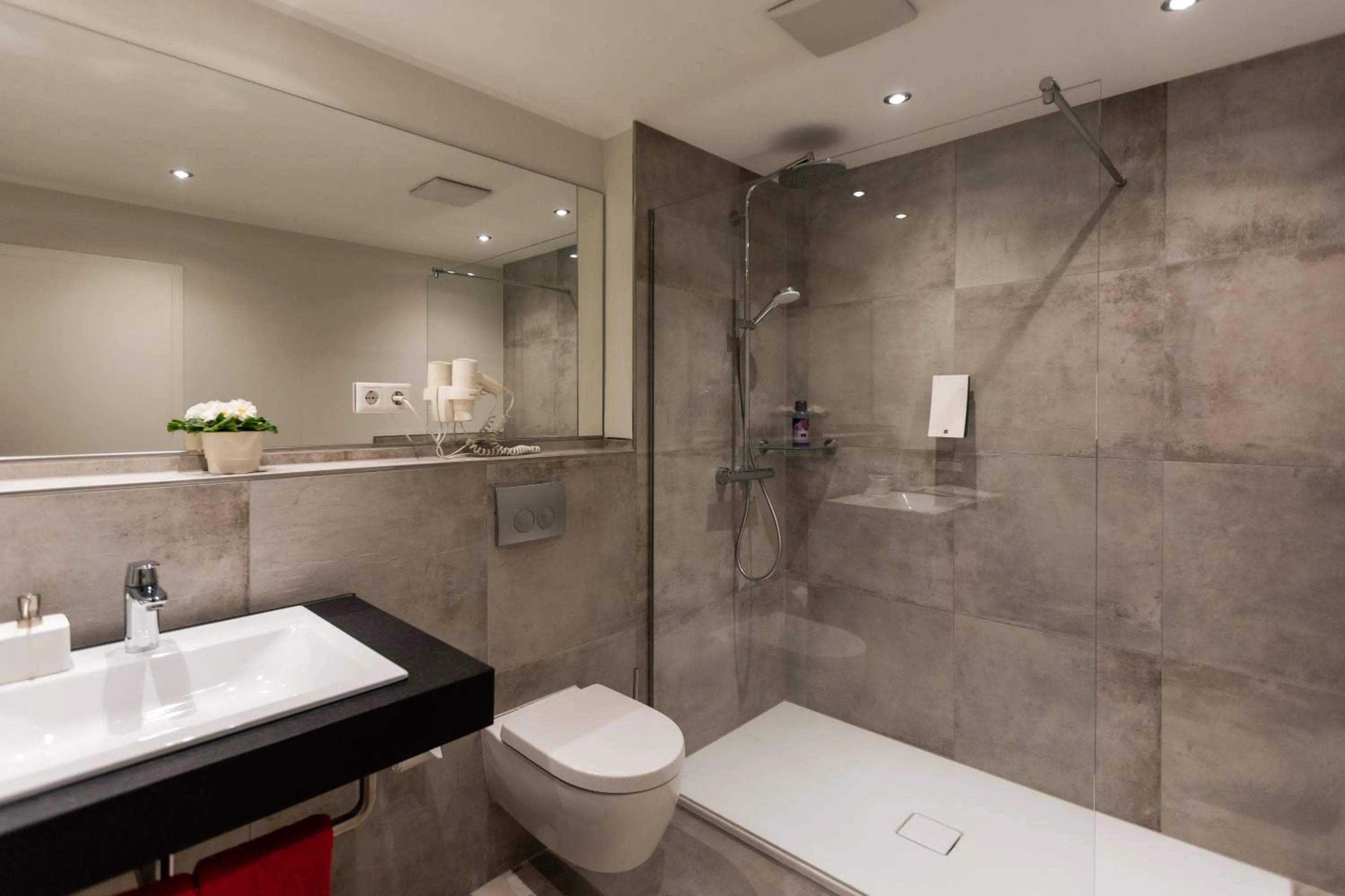 Shower in Landhotel Bartmann