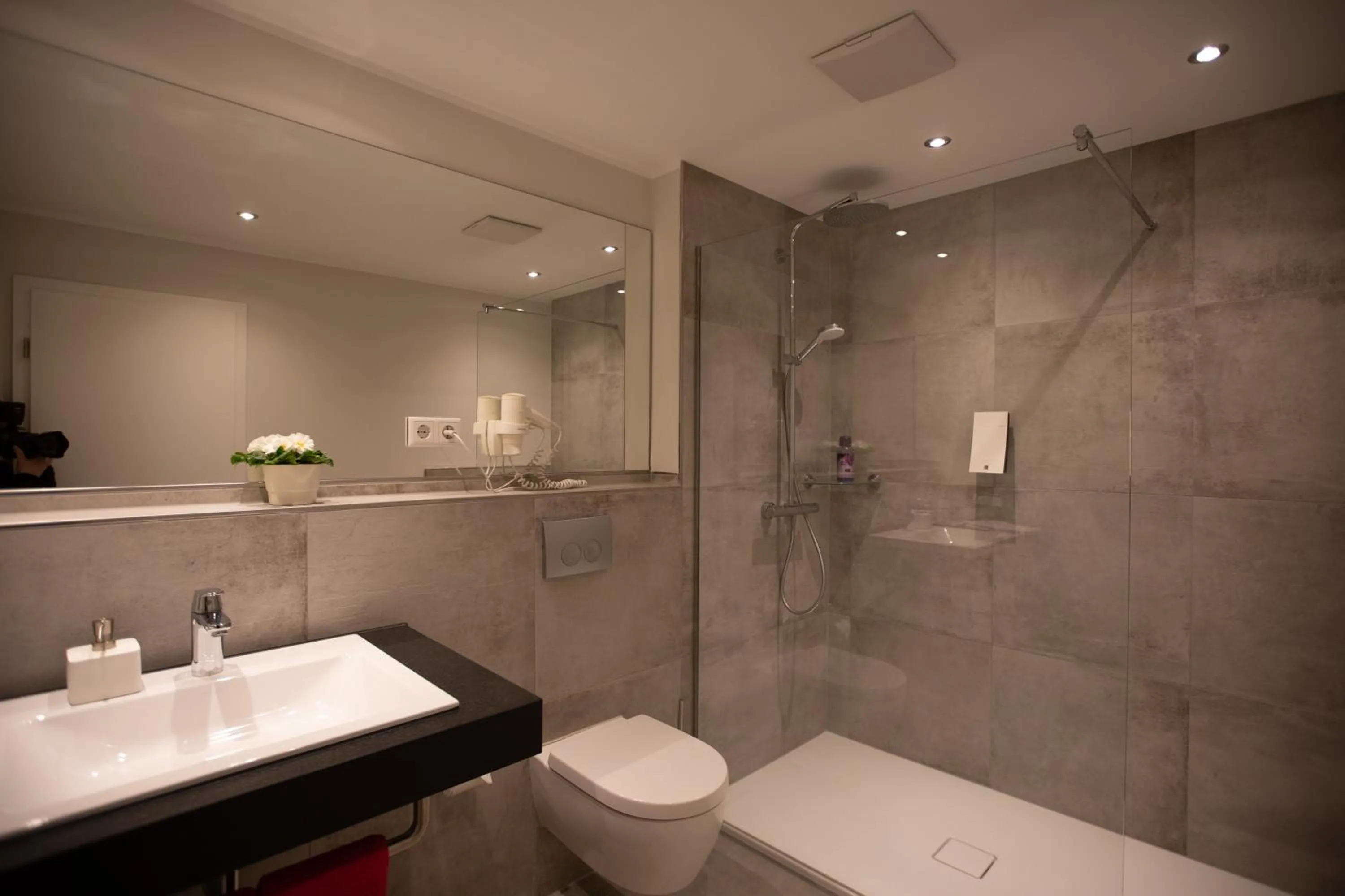 Shower in Landhotel Bartmann