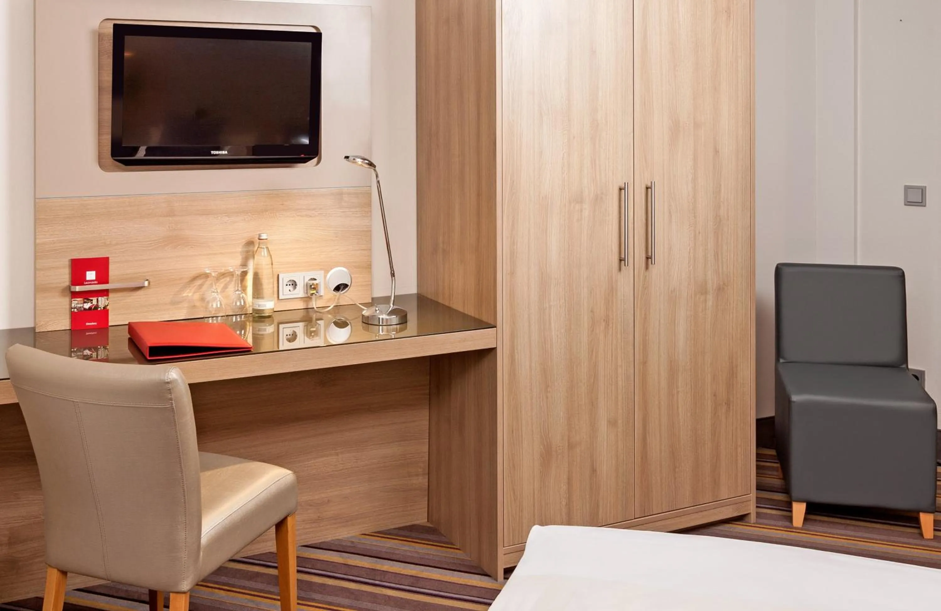 Bedroom in Leonardo Hotel Munich City North