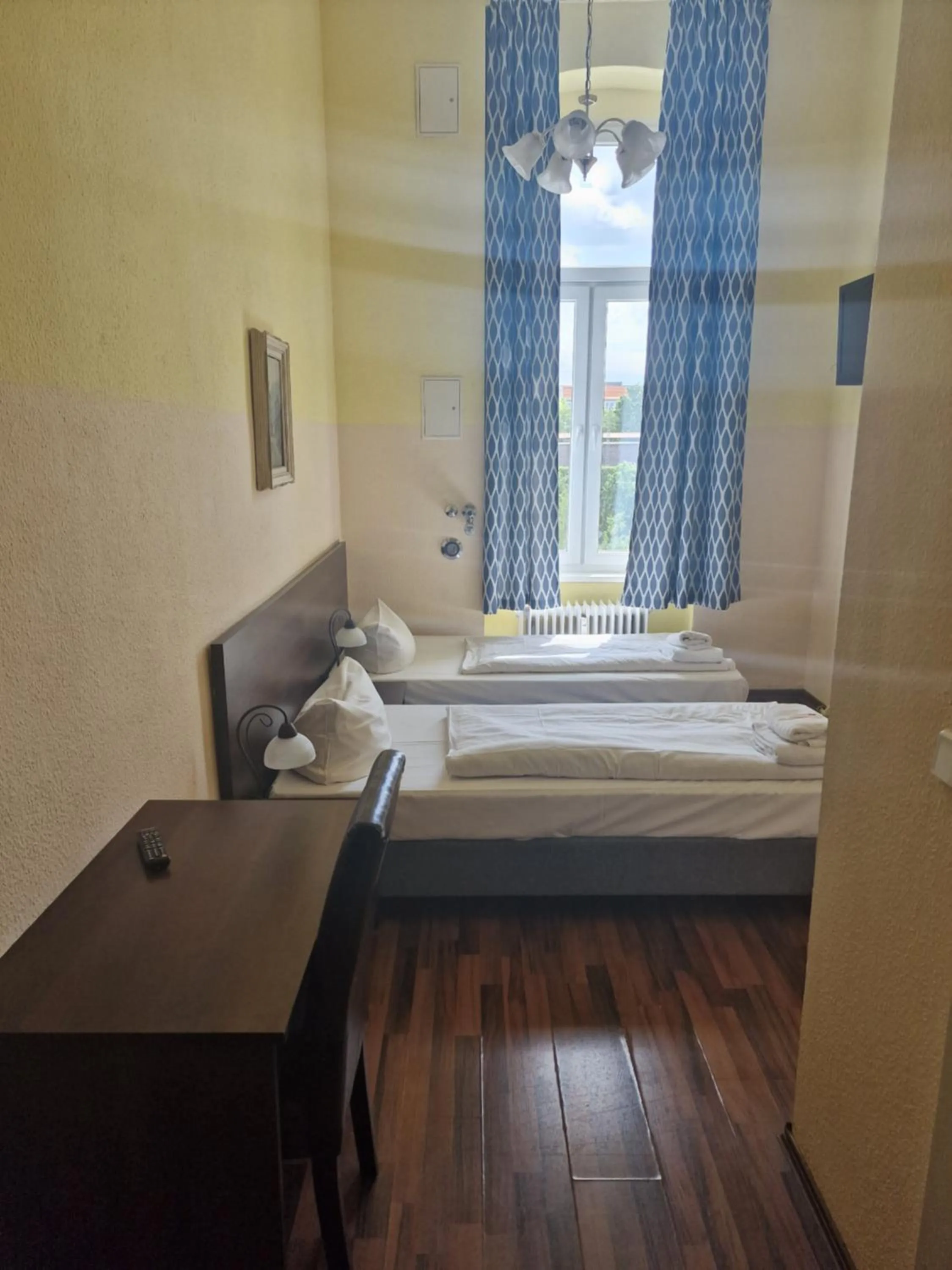 Bed in Hotel Am Stuttgarter Eck