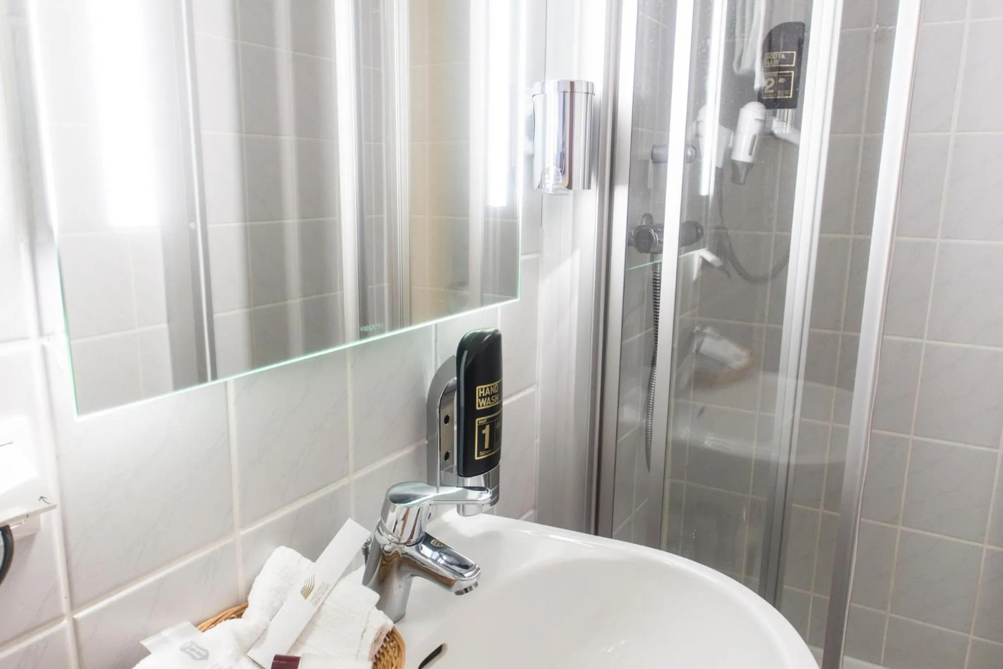 Bathroom in Hotel Edel Weiss