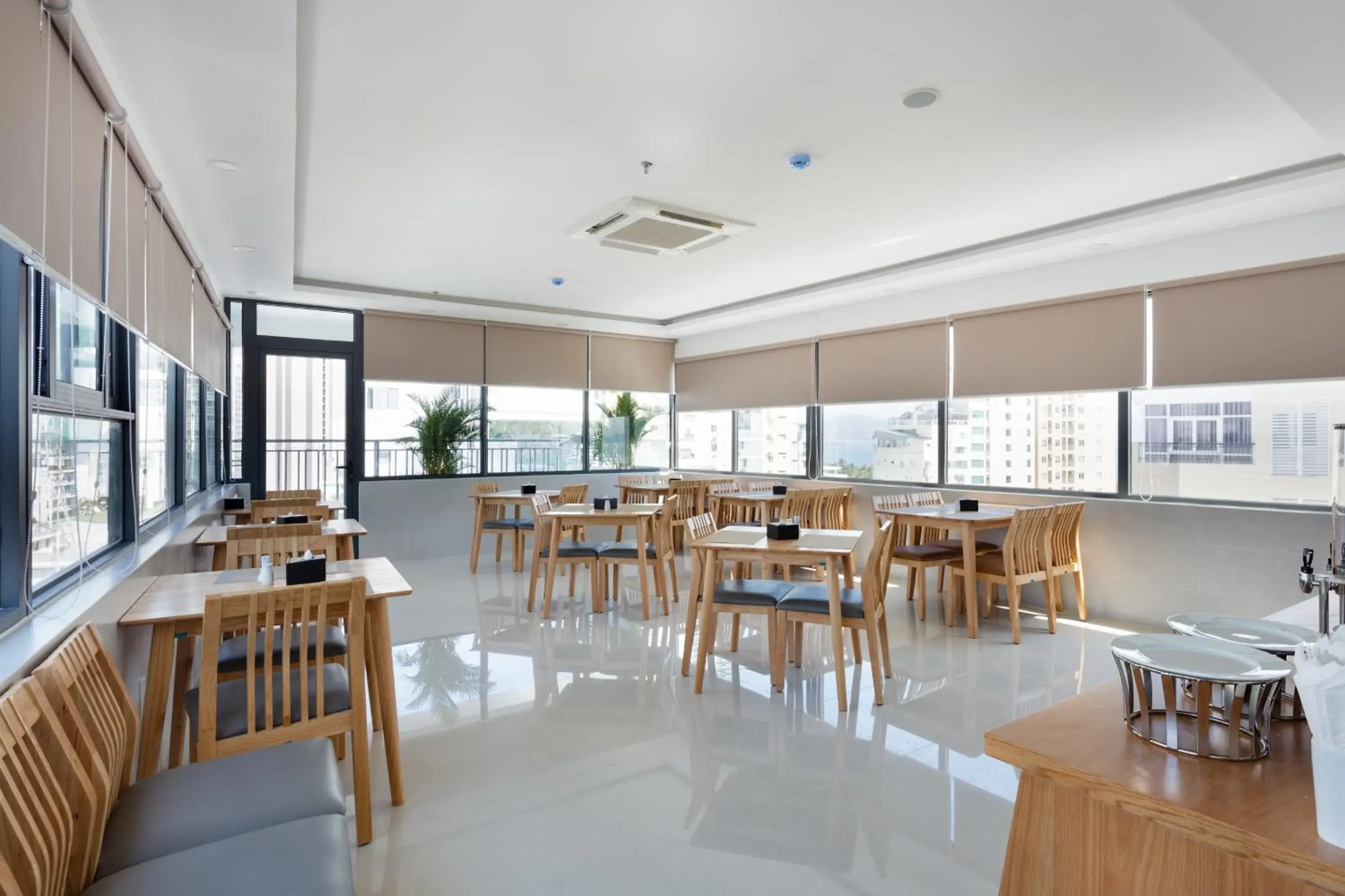 Restaurant/places to eat in XO Hotel & Apartments Restaurant/places to eat in XO Hotel & Apartments