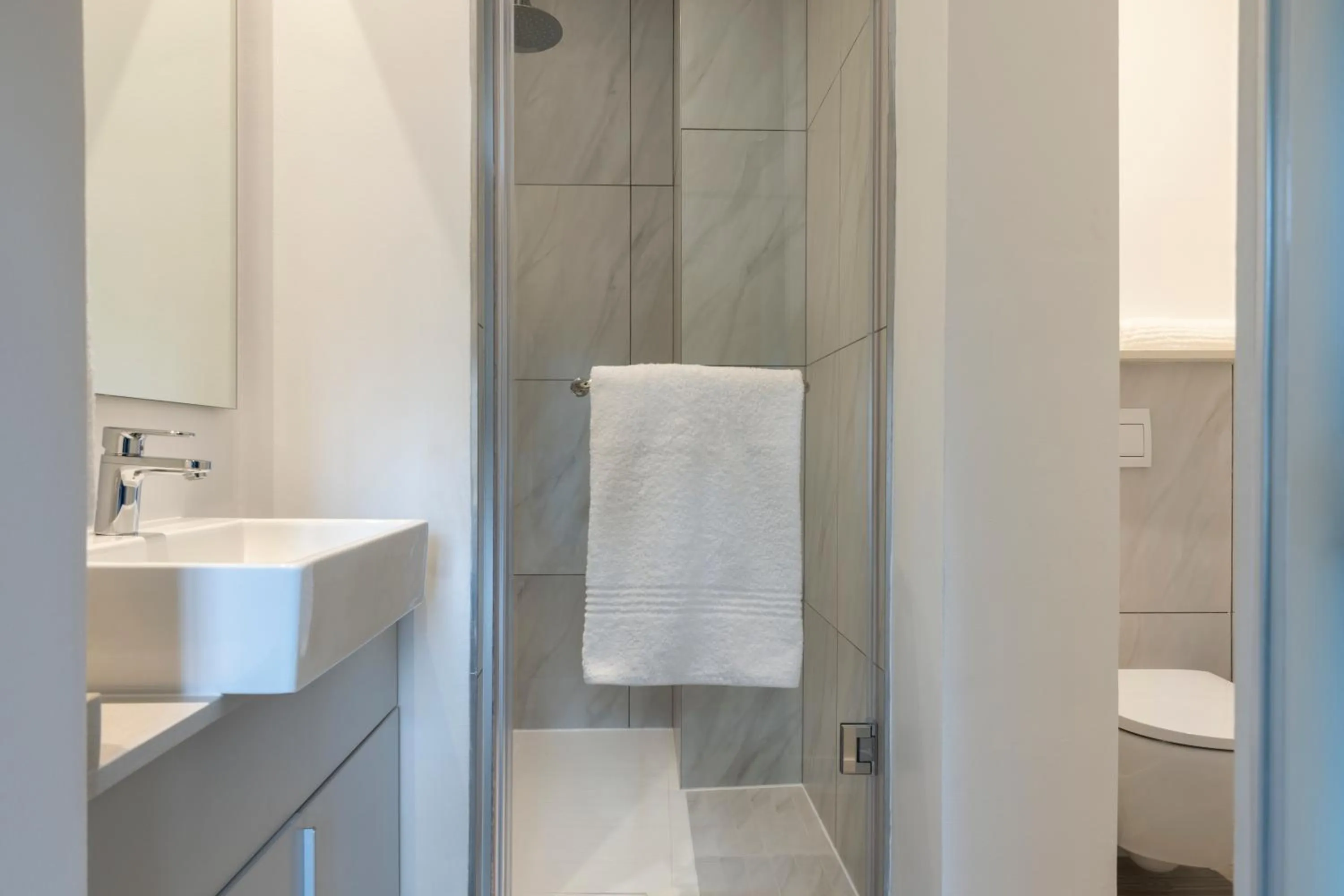 Bathroom in The Capital Trilogy Menlyn Maine