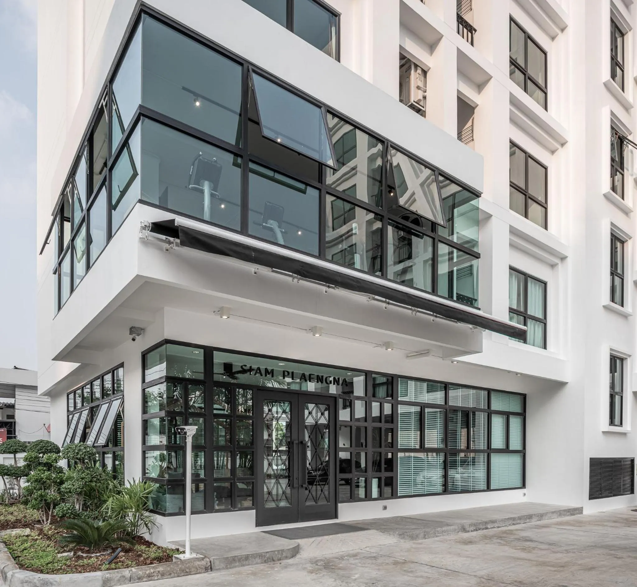 Facade/entrance in Siamplaengna Residence สยามแปลงนา เรสซิเดนท์