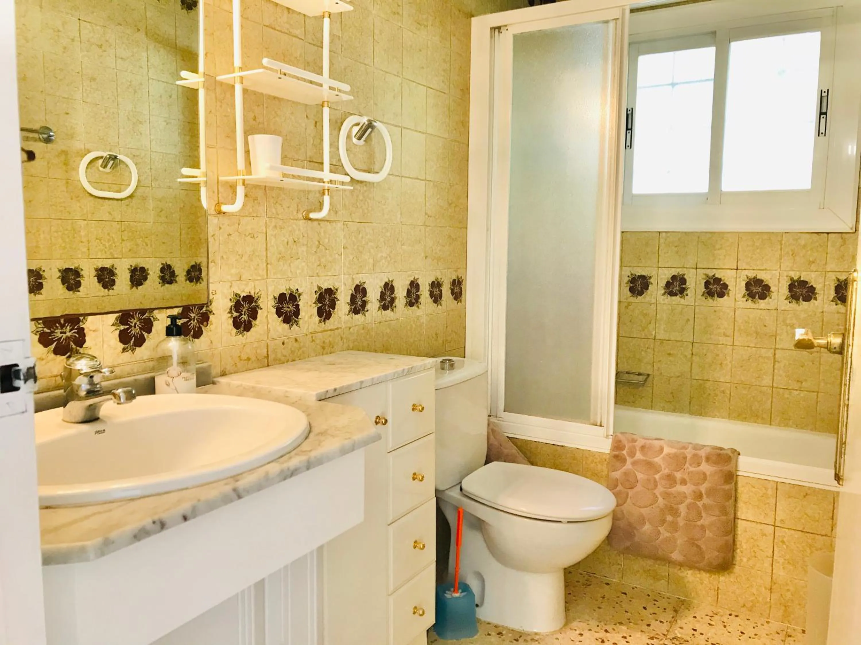 Shower in Mediterranean Villa Investingspain sea view and pool