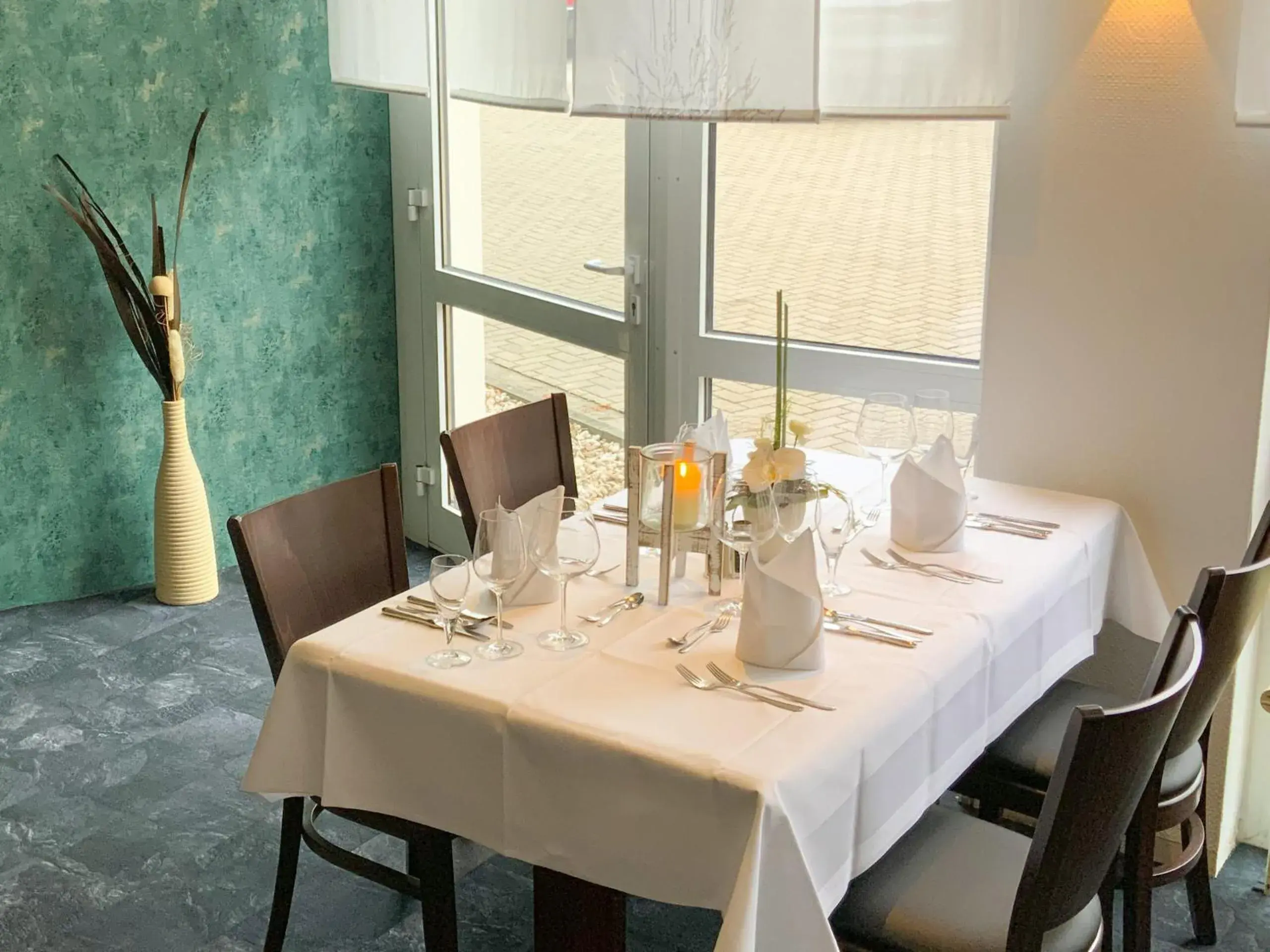 Restaurant/places to eat in Heidehotel Lubast Restaurant/places to eat in Heidehotel Lubast