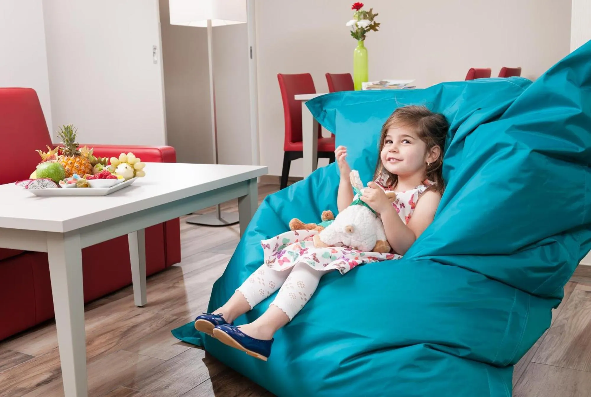 Photo of the whole room in MASEVEN Stuttgart SI Centrum ehem SI-SUITES