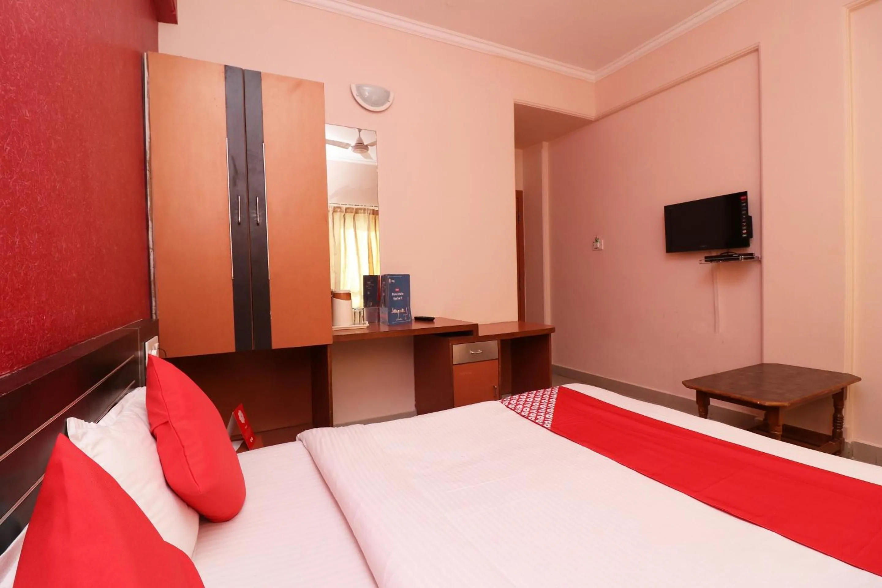 Bedroom, Bed in Super HOTEL GUD STAY