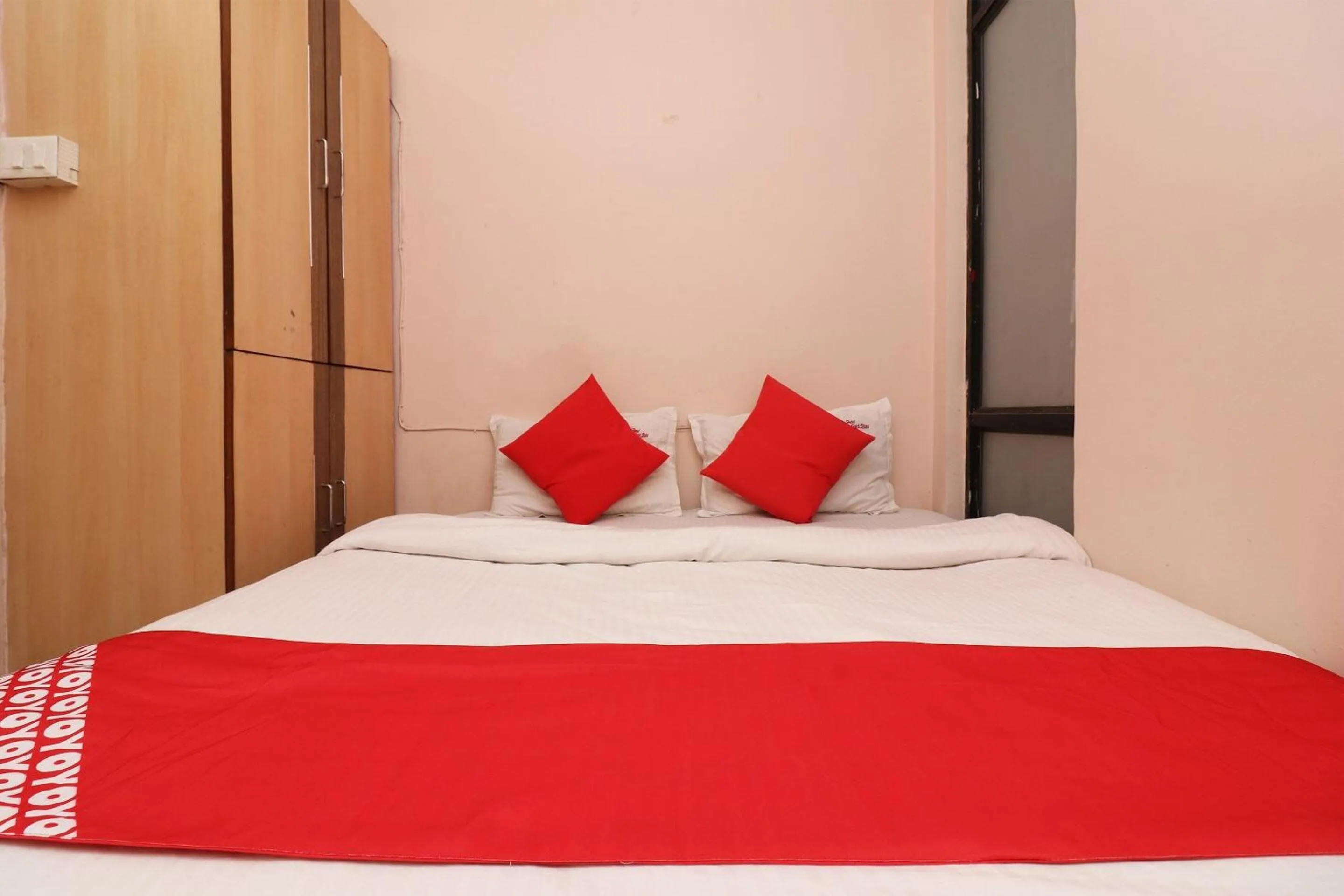 Bedroom, Bed in Super HOTEL GUD STAY