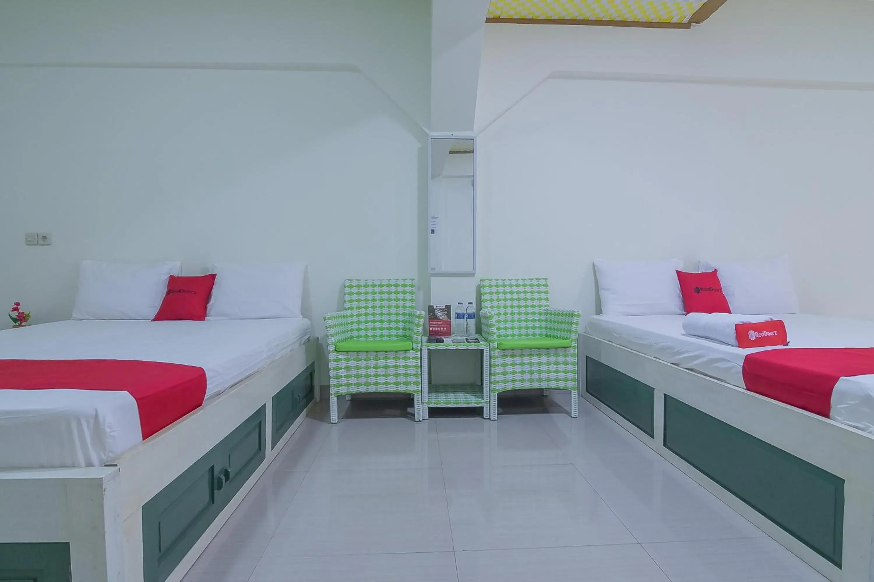 Bed in RedDoorz Resort Syariah @ Batu Apung Purwakarta Bed in RedDoorz Resort Syariah @ Batu Apung Purwakarta