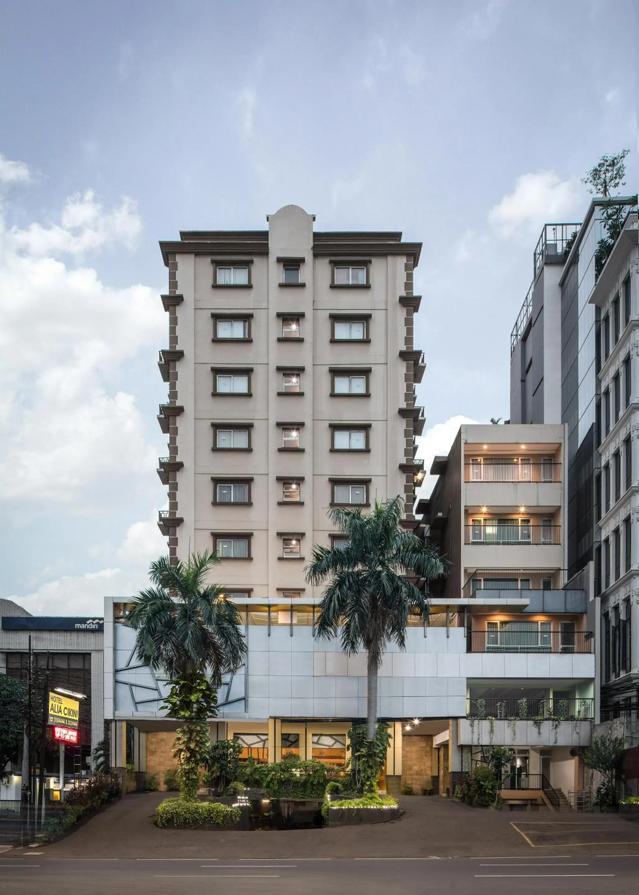 Property building in Hotel Alia Cikini