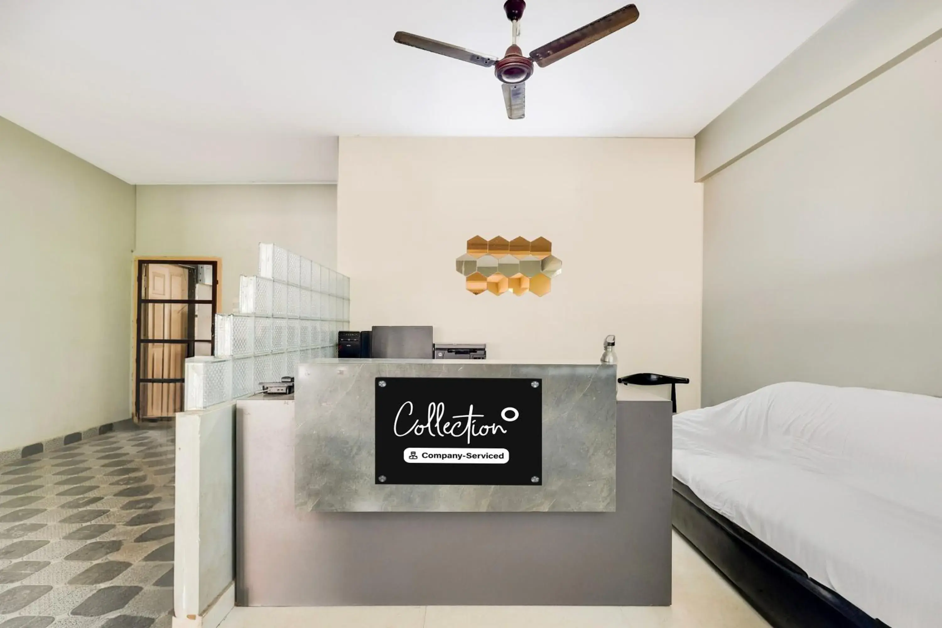 Lobby or reception, Bed in Super Collection O Kakinada near JNTU Lobby or reception, Bed in Super Collection O Kakinada near JNTU