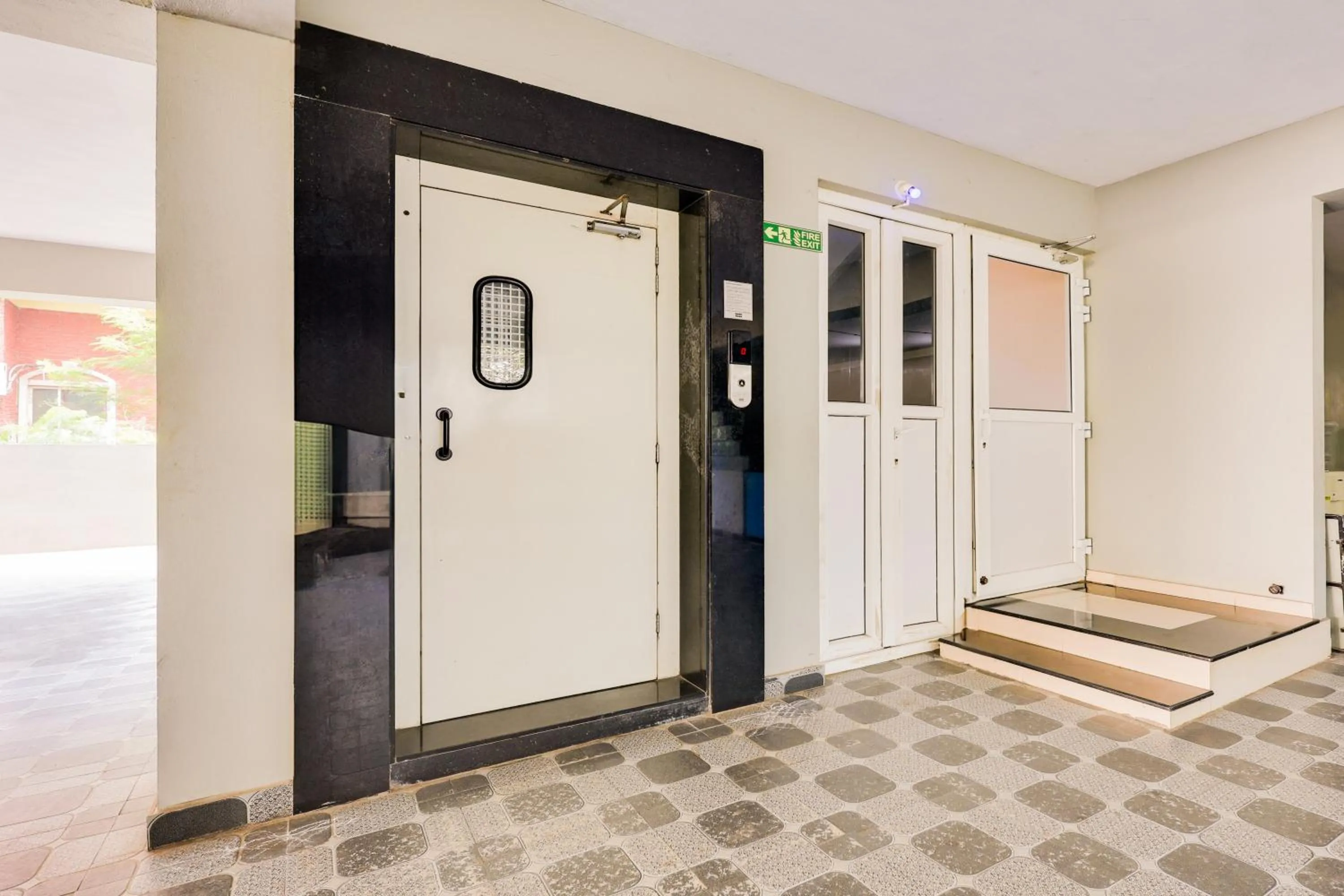 Lobby or reception in Super Collection O Kakinada near JNTU