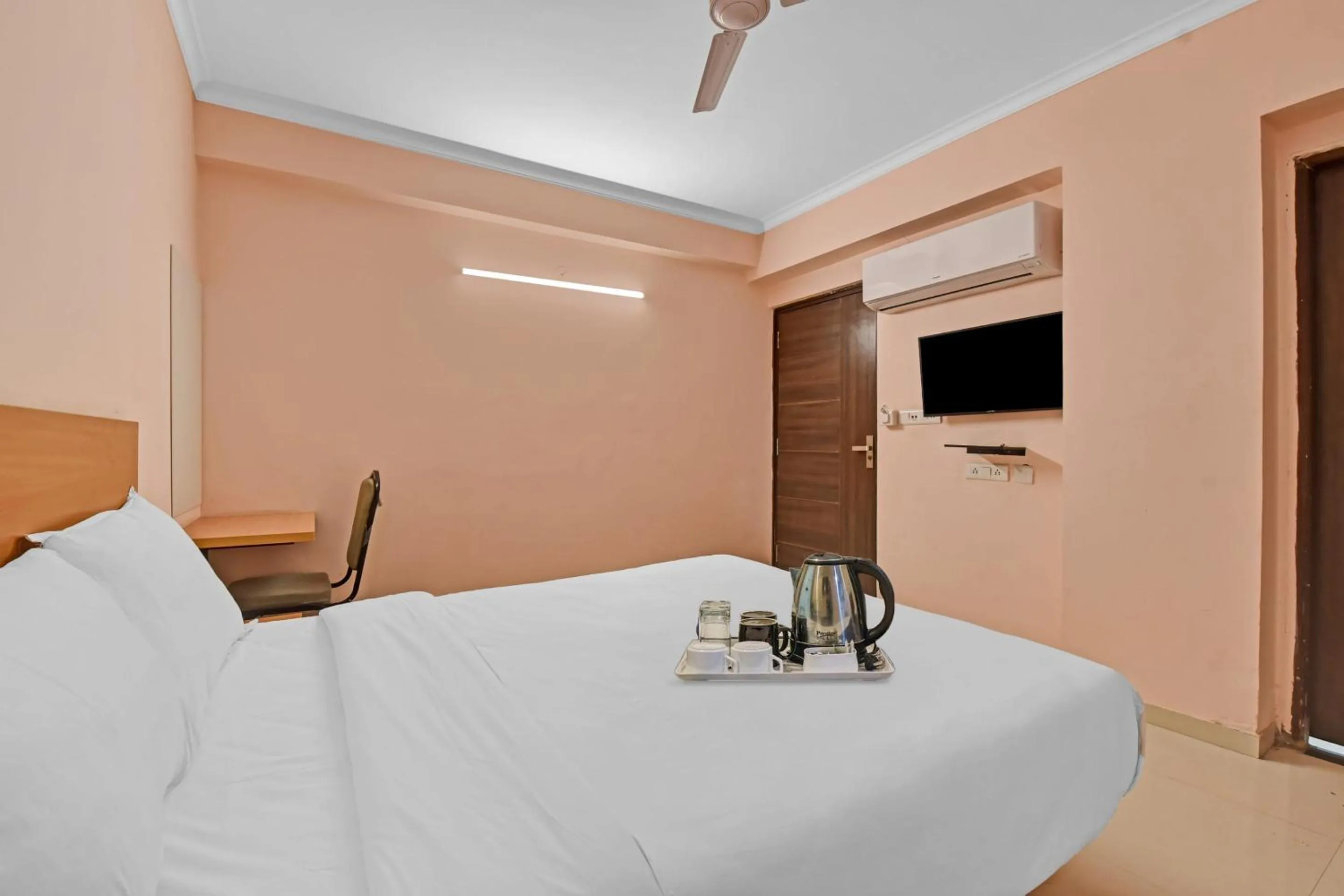 Bedroom, Bed in Hotel O townhouse