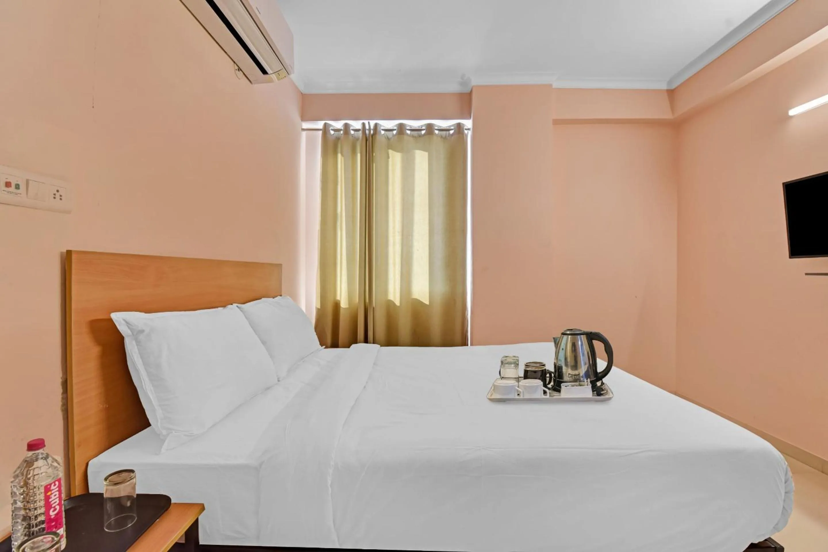 Bedroom, Bed in Hotel O townhouse