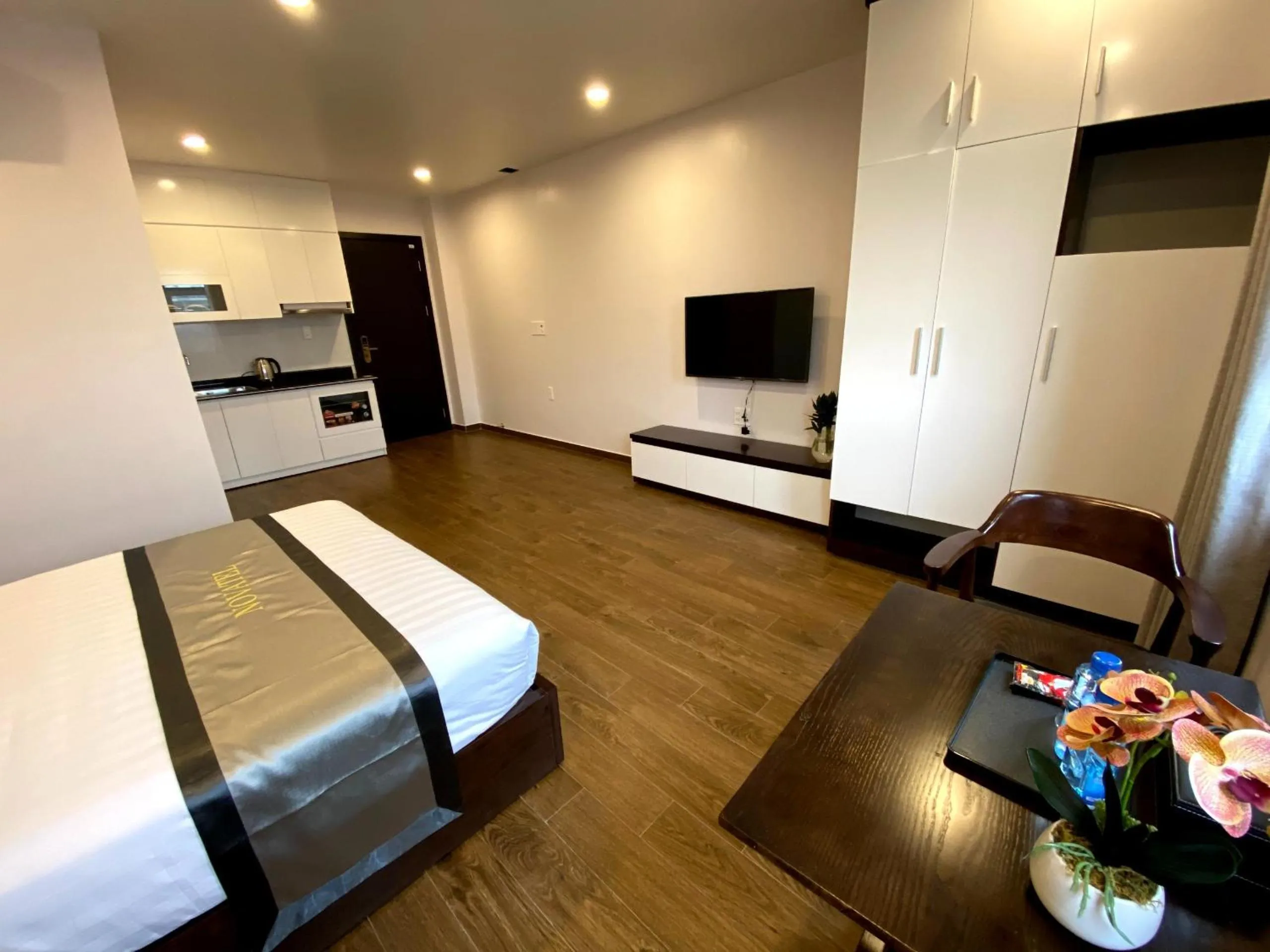 Photo of the whole room in The Nova Hotel & Apartment