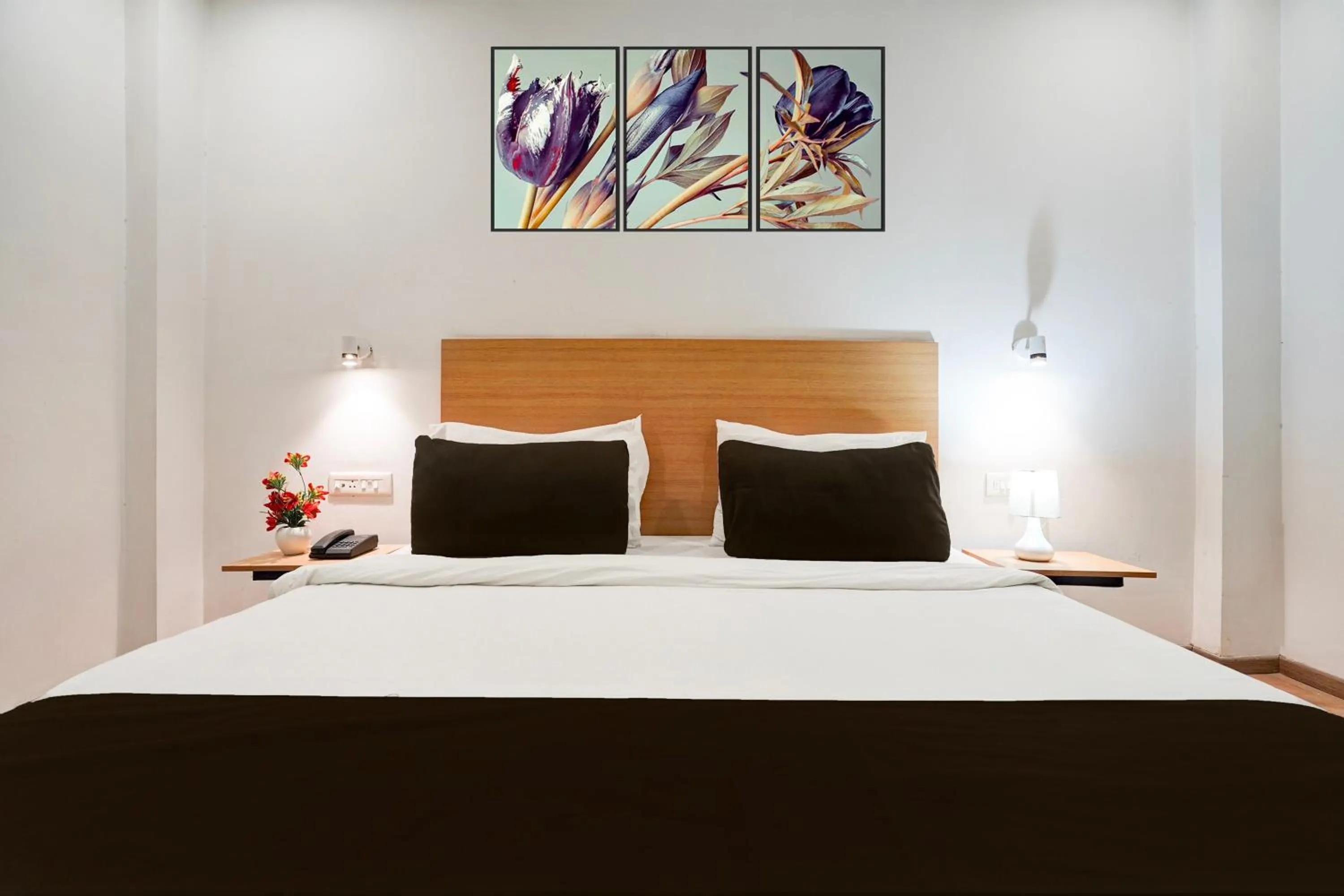 Bedroom, Bed in Townhouse Gomti Nagar Sector 6 Near Ekana Stadium