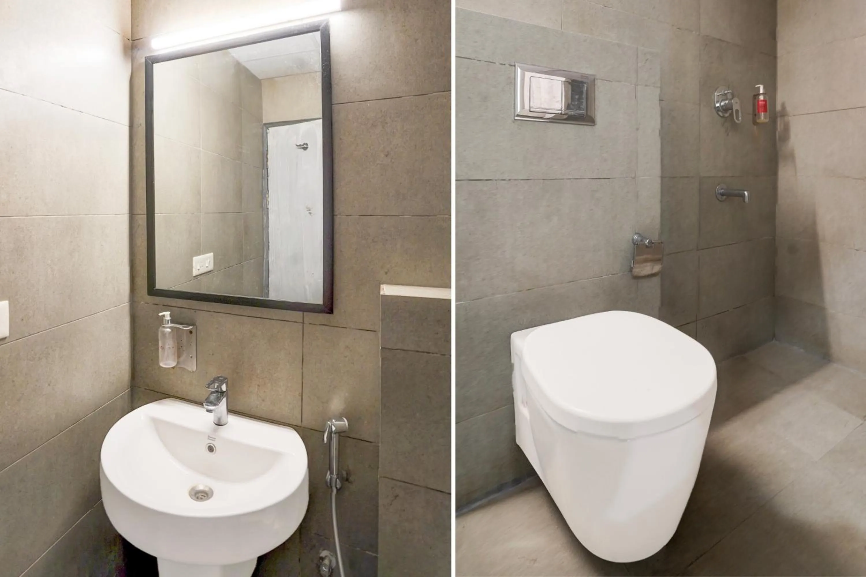 Bathroom in Townhouse Gomti Nagar Sector 6 Near Ekana Stadium