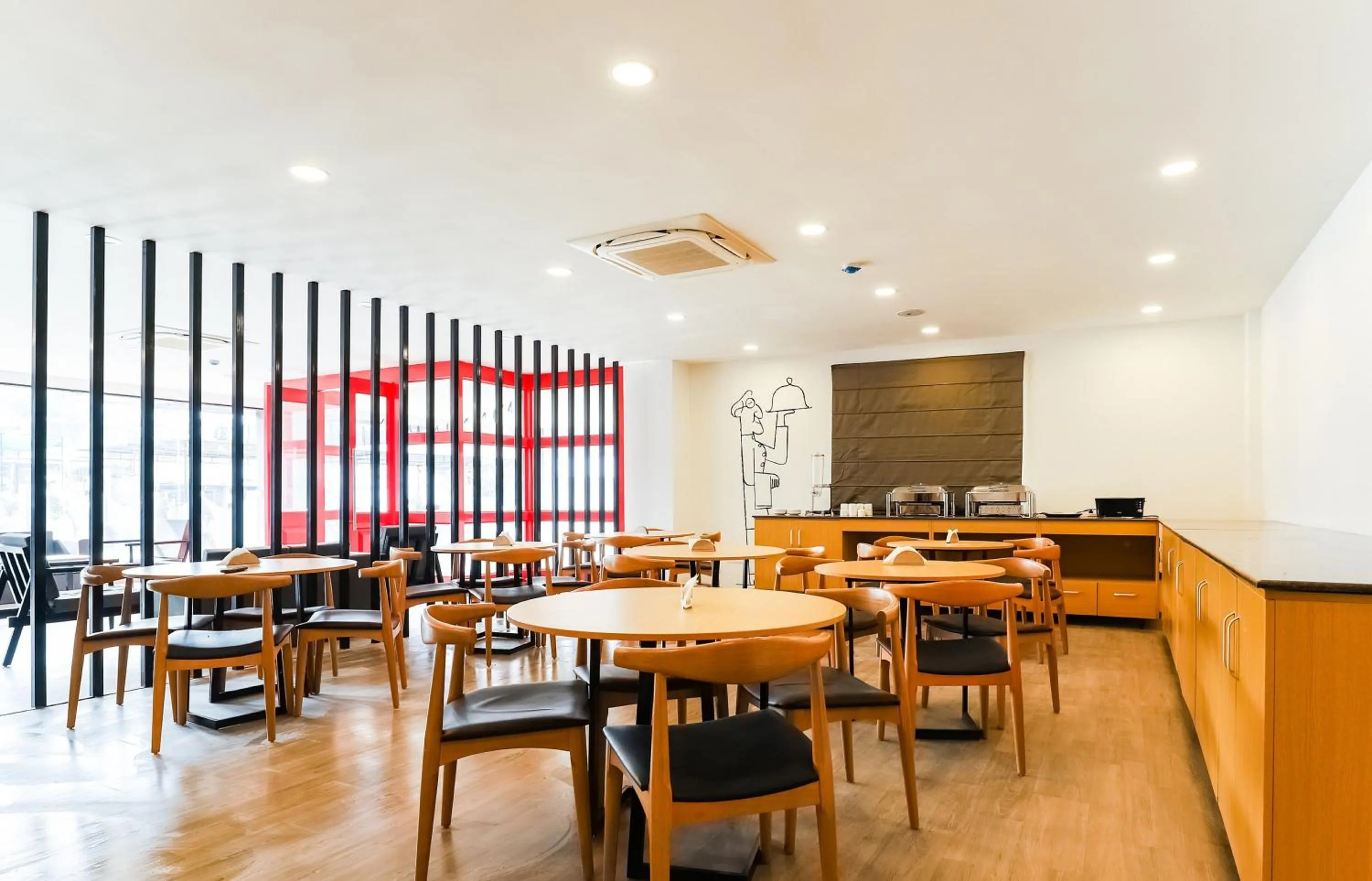 Restaurant/places to eat in Townhouse Prithvi Resort Near Phoenix Palassio