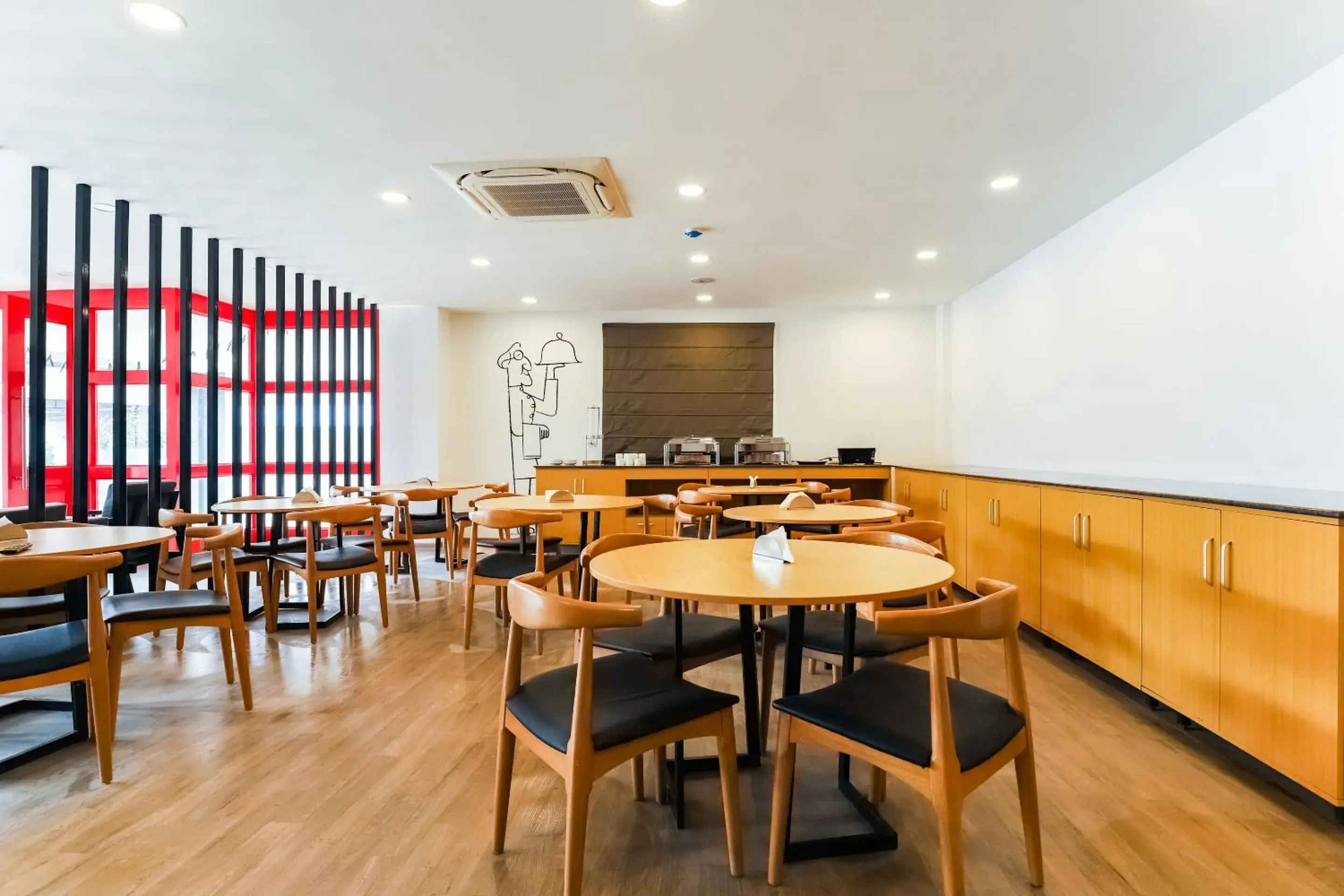 Restaurant/places to eat in Super Townhouse Prithvi Resort Near Phoenix Palassio Restaurant/places to eat in Super Townhouse Prithvi Resort Near Phoenix Palassio