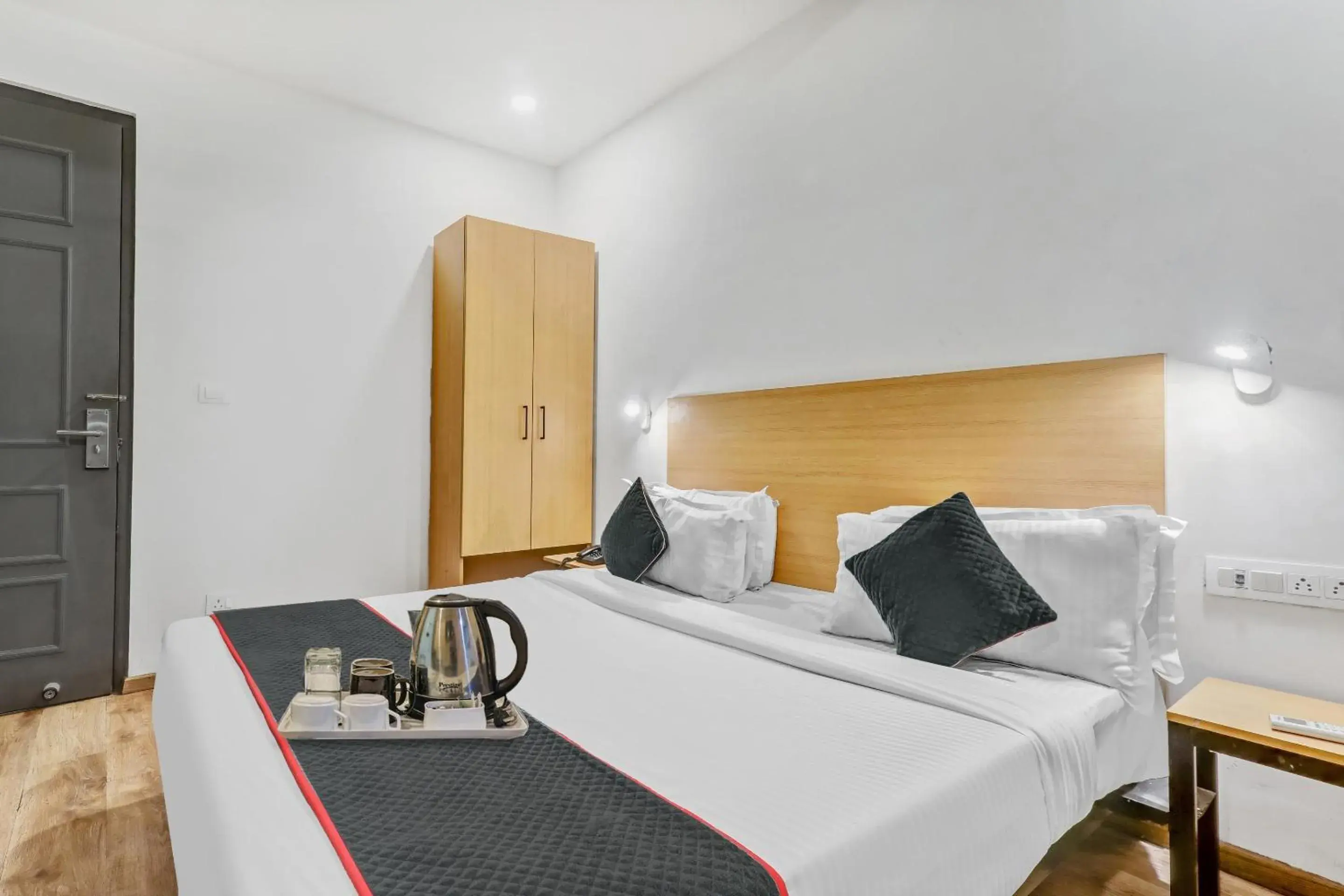 Bedroom, Bed in Super Townhouse 139 Ashiyana Smriti Upvan Near Emerald Mall Lucknow Bedroom, Bed in Super Townhouse 139 Ashiyana Smriti Upvan Near Emerald Mall Lucknow