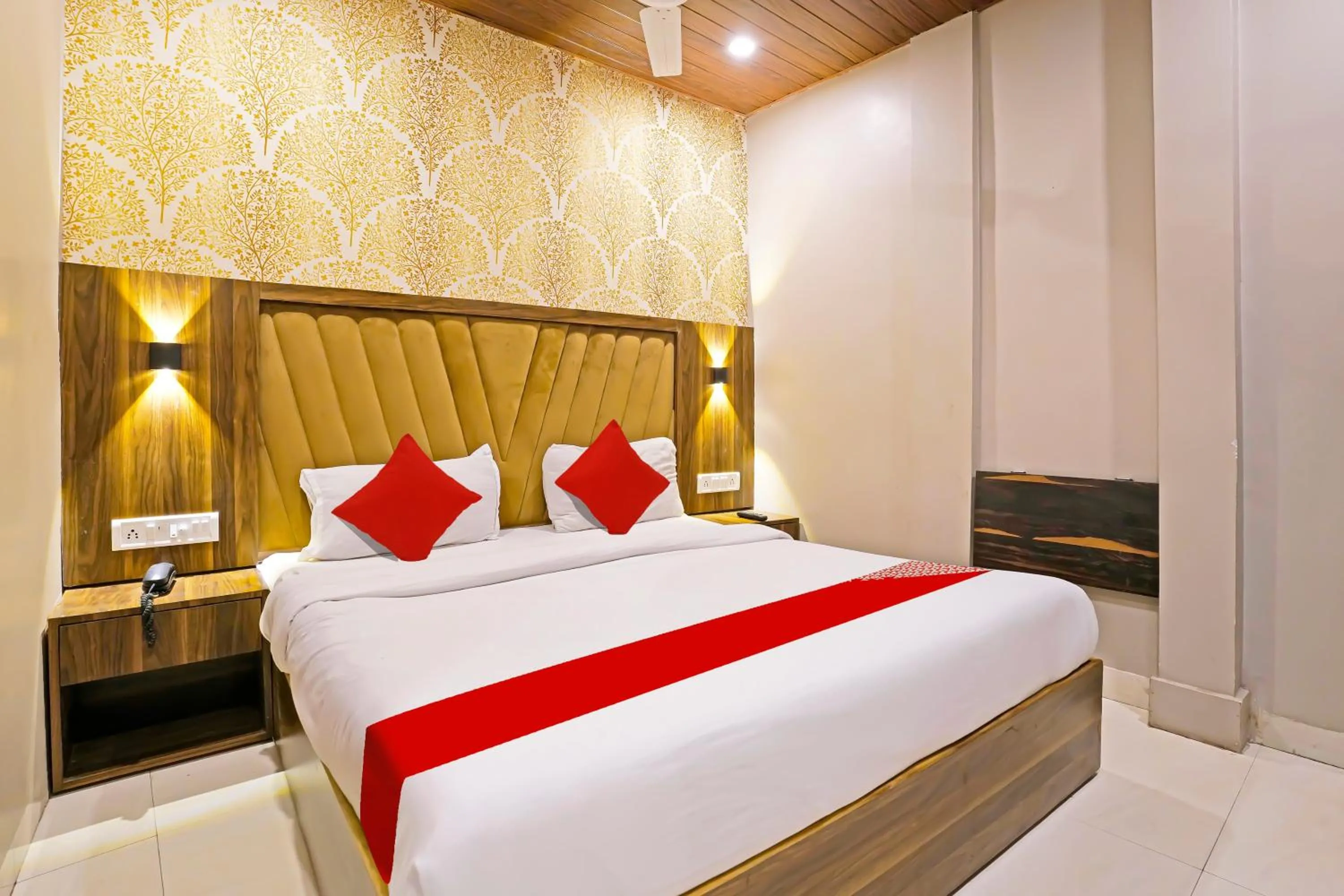Bedroom in Hotel O Homestay Andheri East