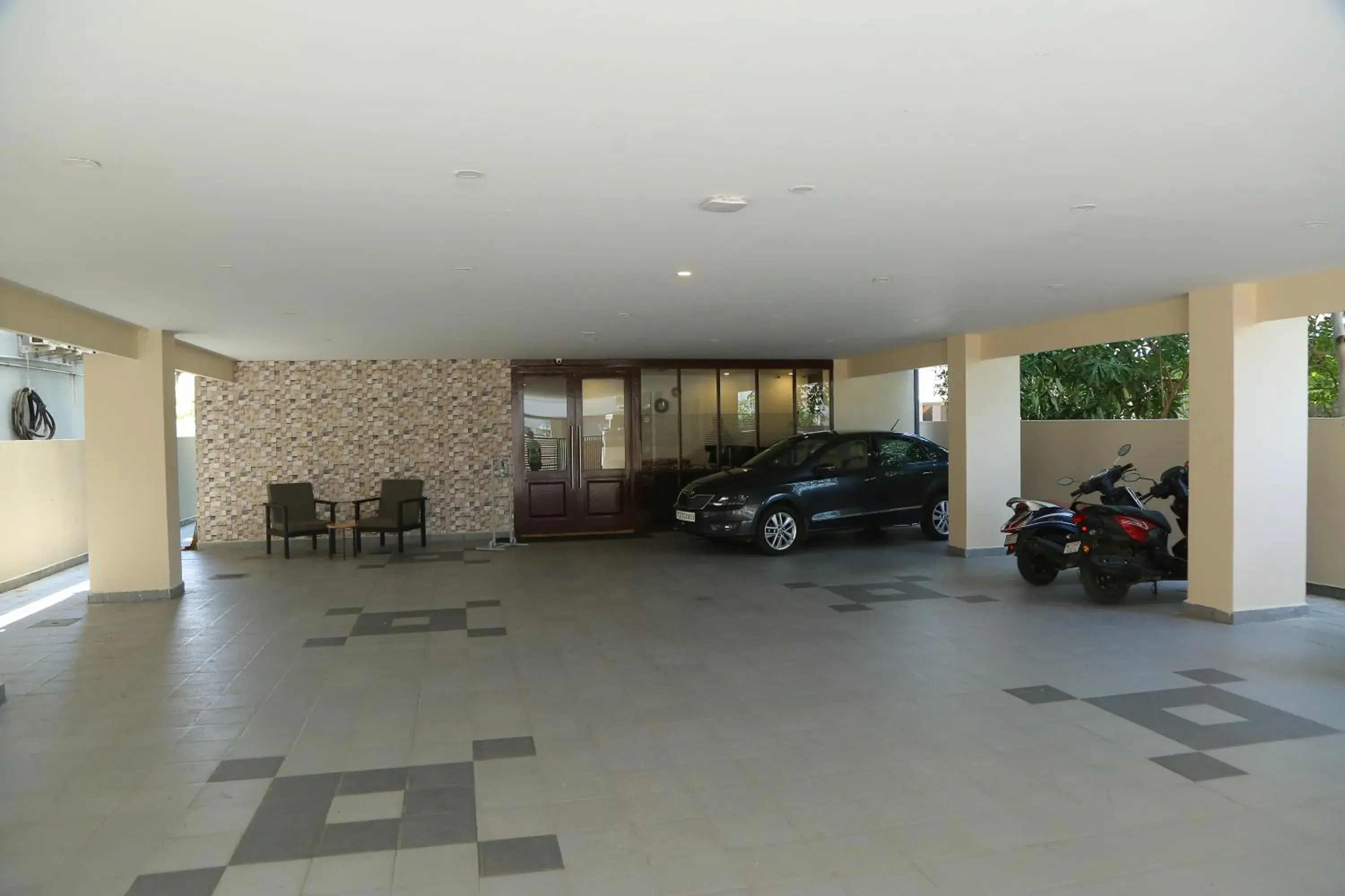 Facade/entrance in Vishnu Paradise Facade/entrance in Vishnu Paradise