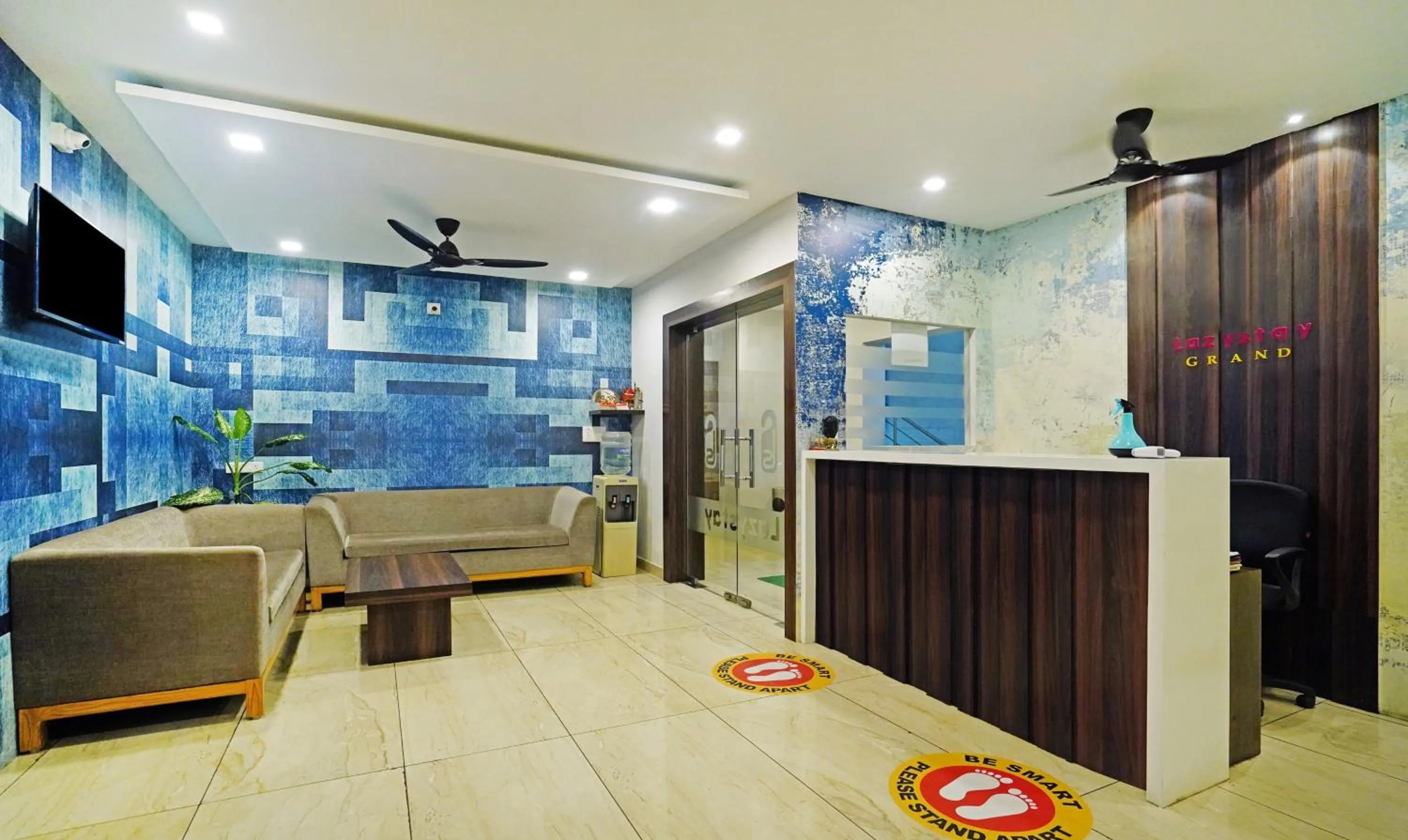 Communal lounge/ TV room in Treebo Lazystay Grand Patia