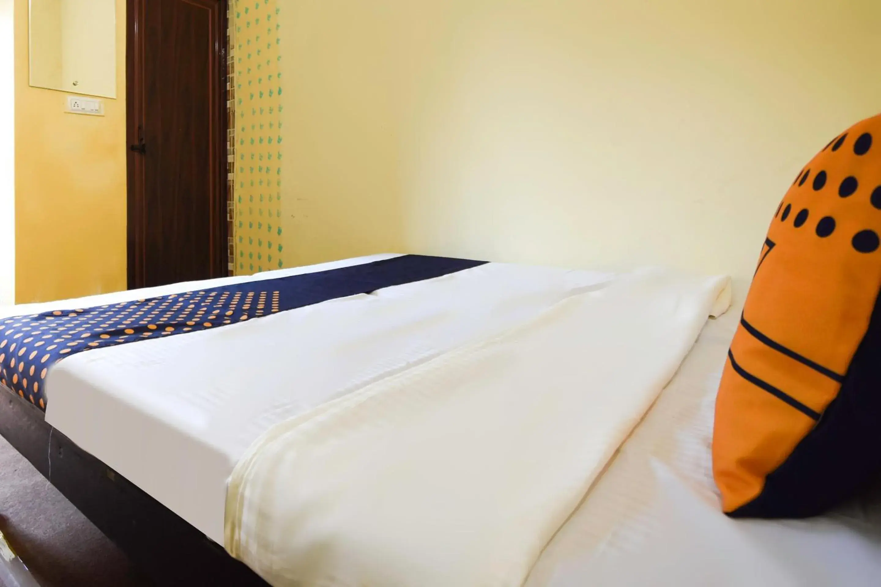 Bedroom in SPOT ON Saini Guest House Bedroom in SPOT ON Saini Guest House