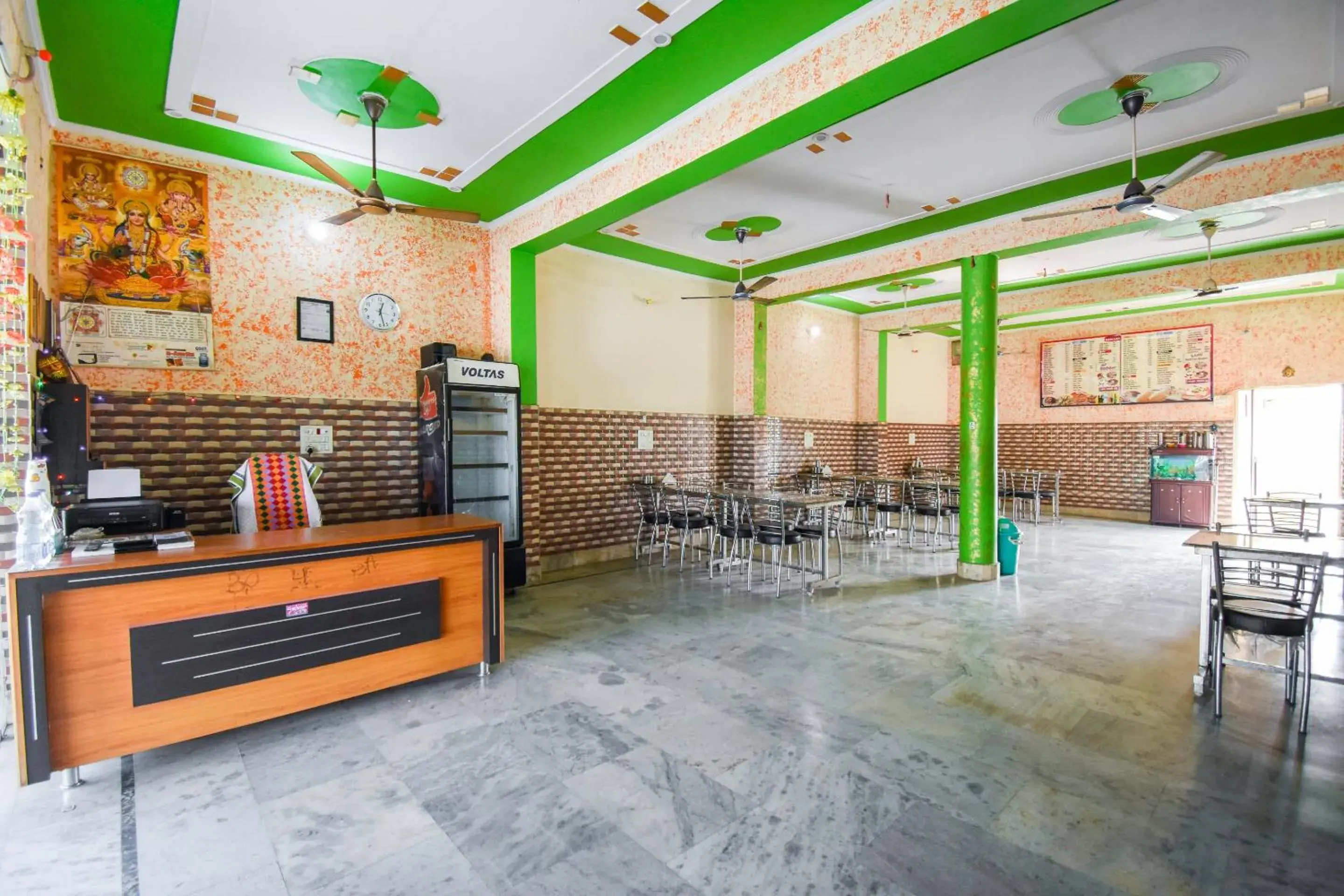 Lobby or reception in SPOT ON Saini Guest House Lobby or reception in SPOT ON Saini Guest House