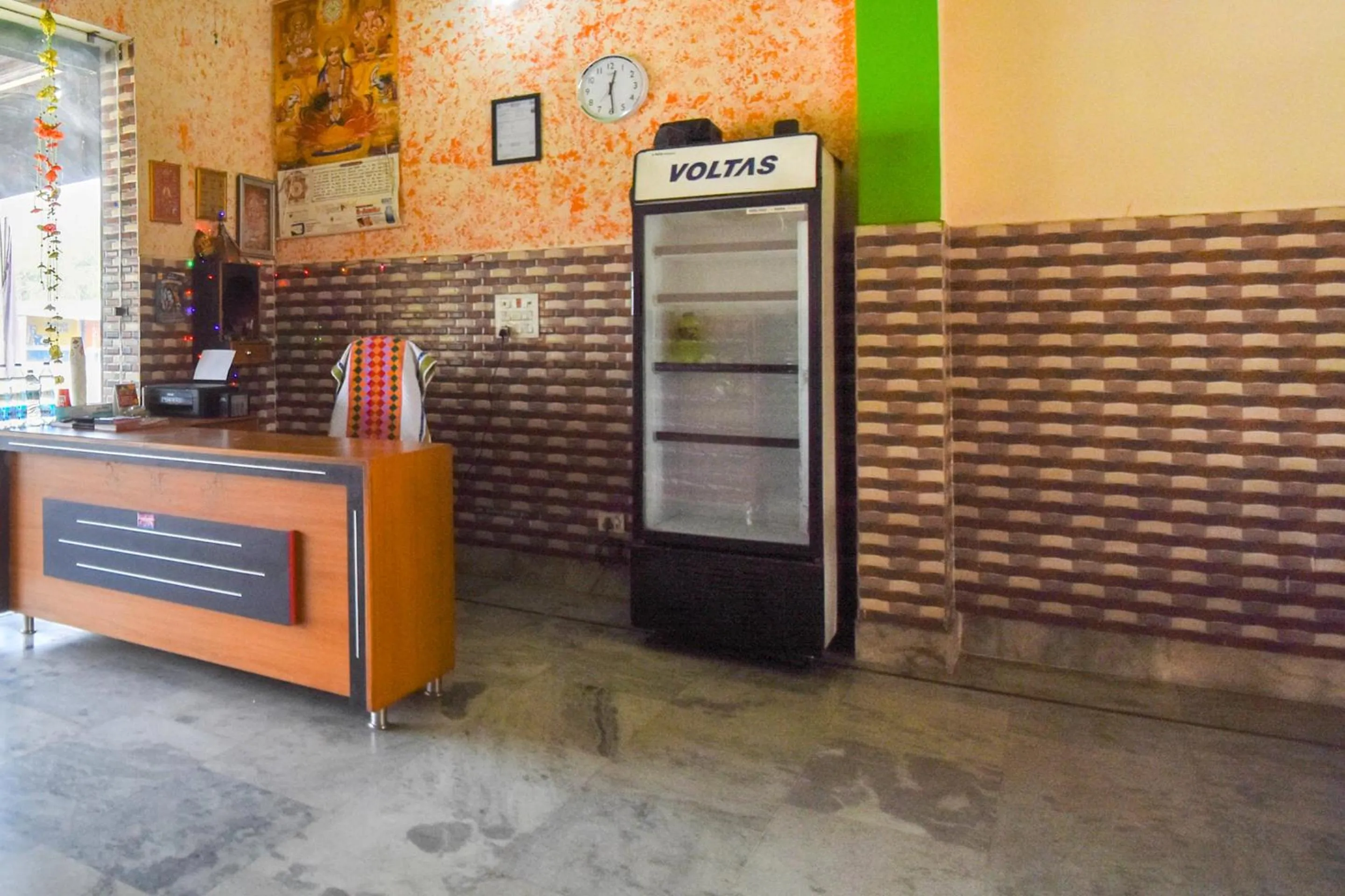 Lobby or reception in SPOT ON Saini Guest House